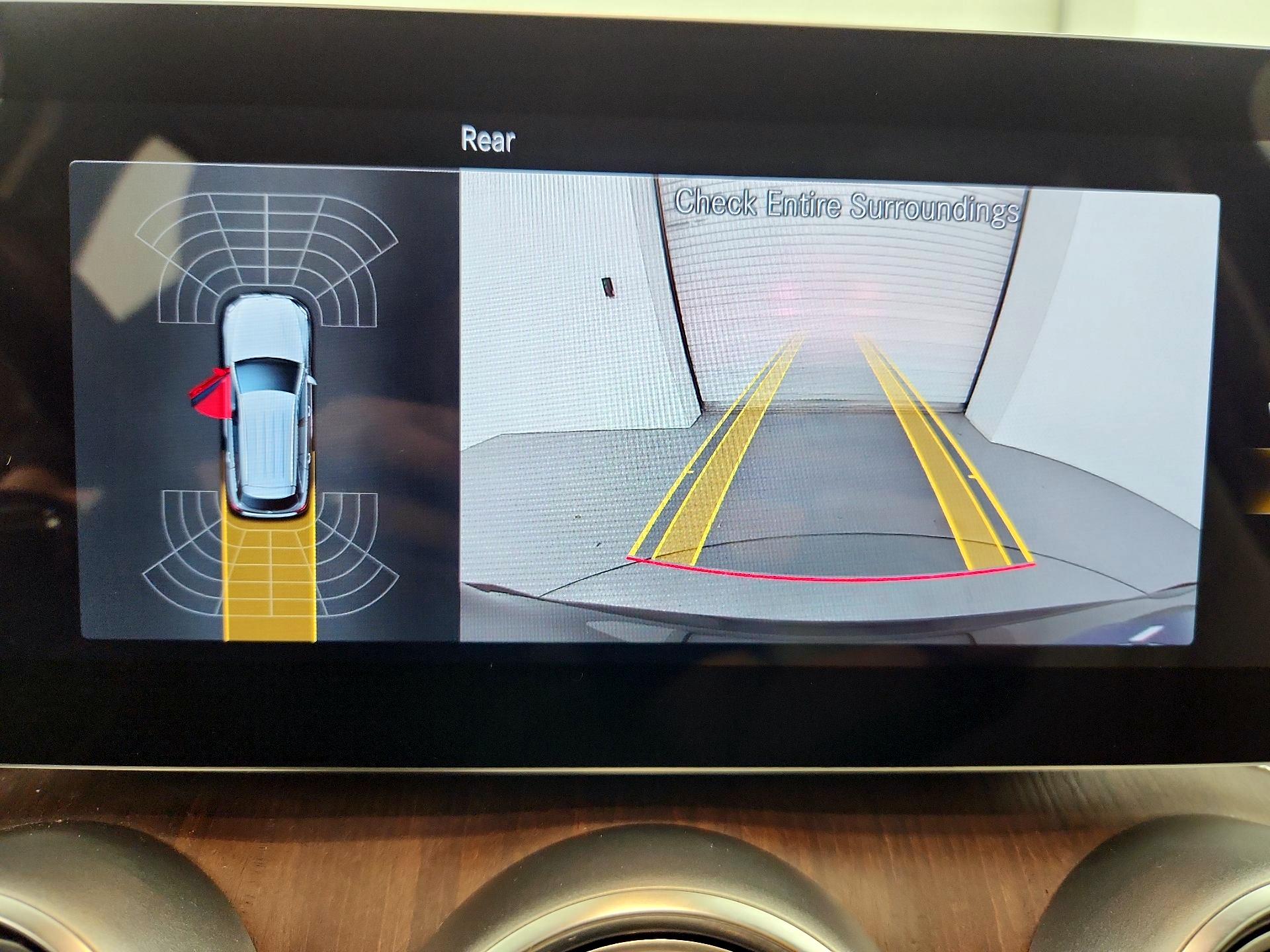 Thumbnail: 2022 Mercedes-Benz GLC - 14