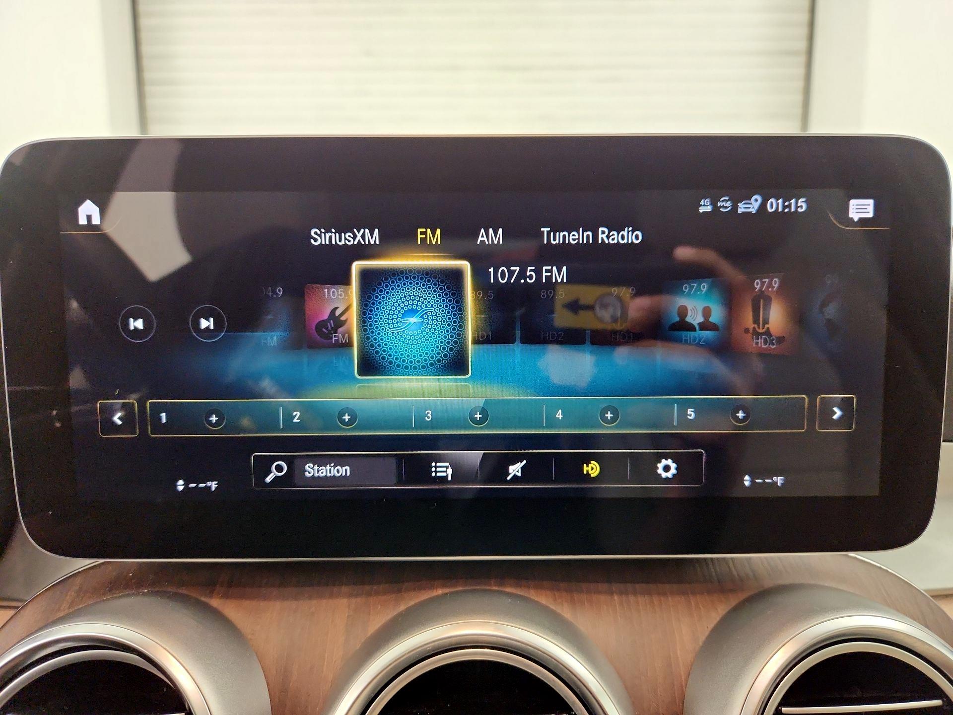 Thumbnail: 2022 Mercedes-Benz GLC - 15