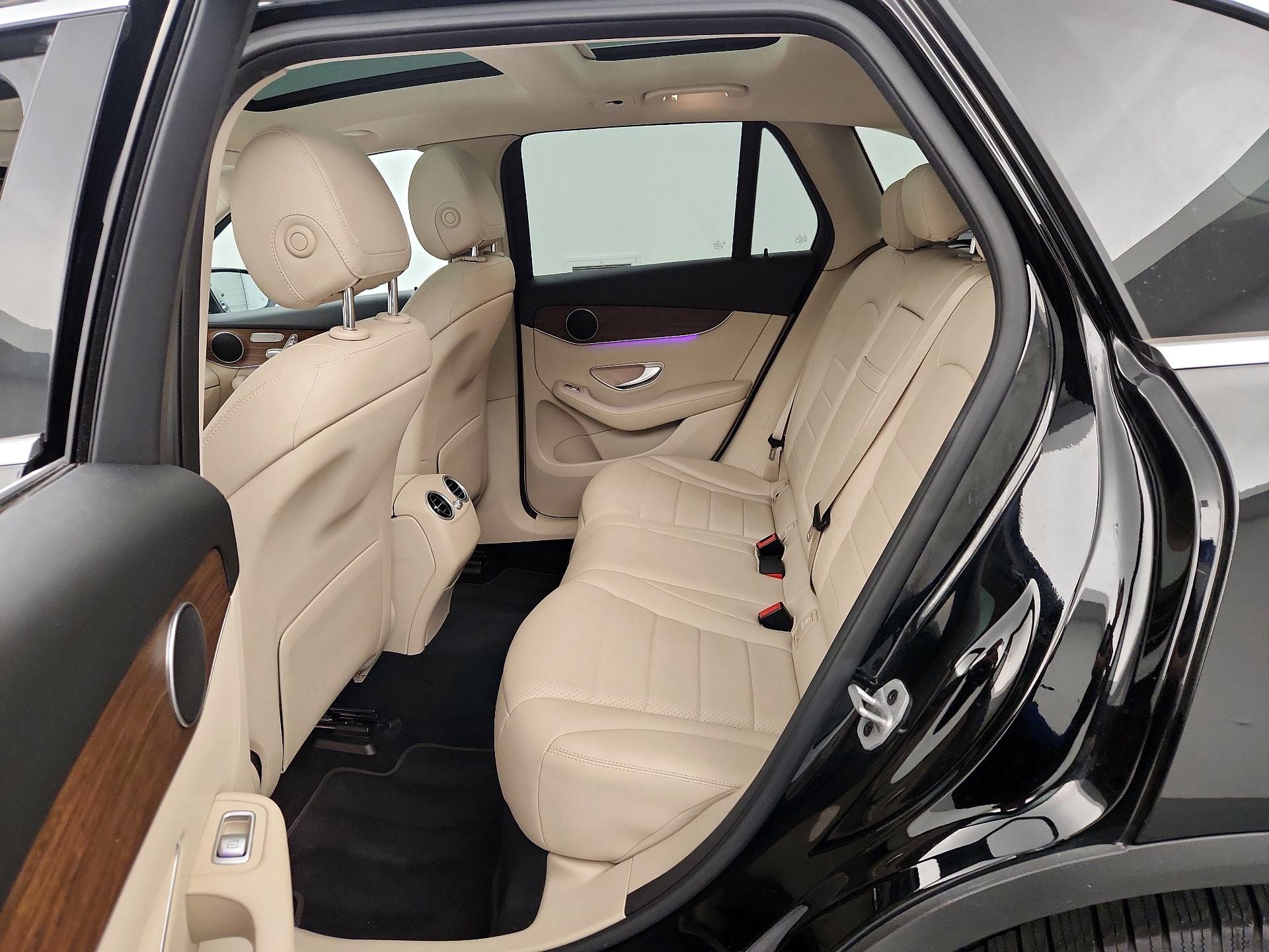 Thumbnail: 2022 Mercedes-Benz GLC - 19