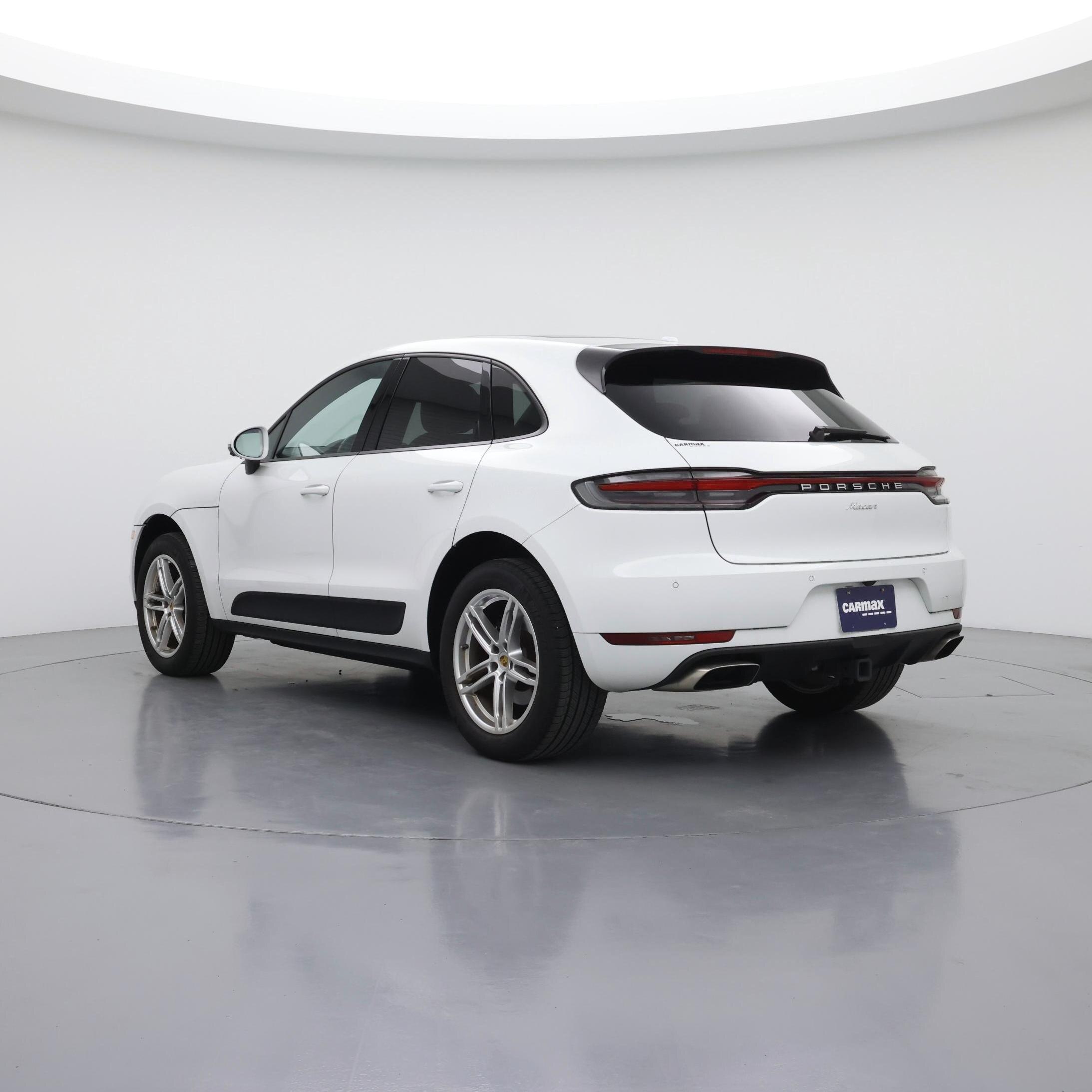 Thumbnail: 2020 Porsche Macan - 2