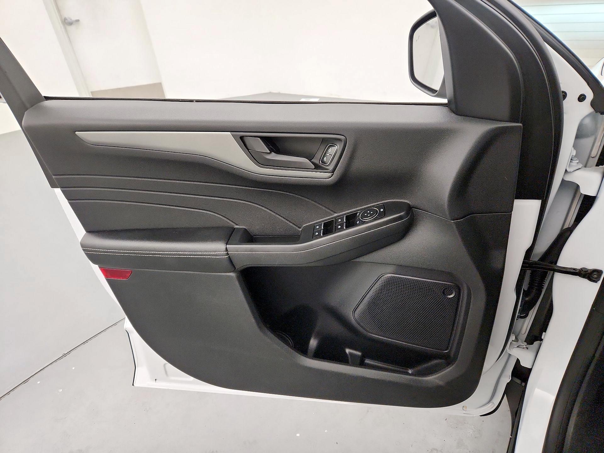 Thumbnail: 2023 Ford Escape - 12