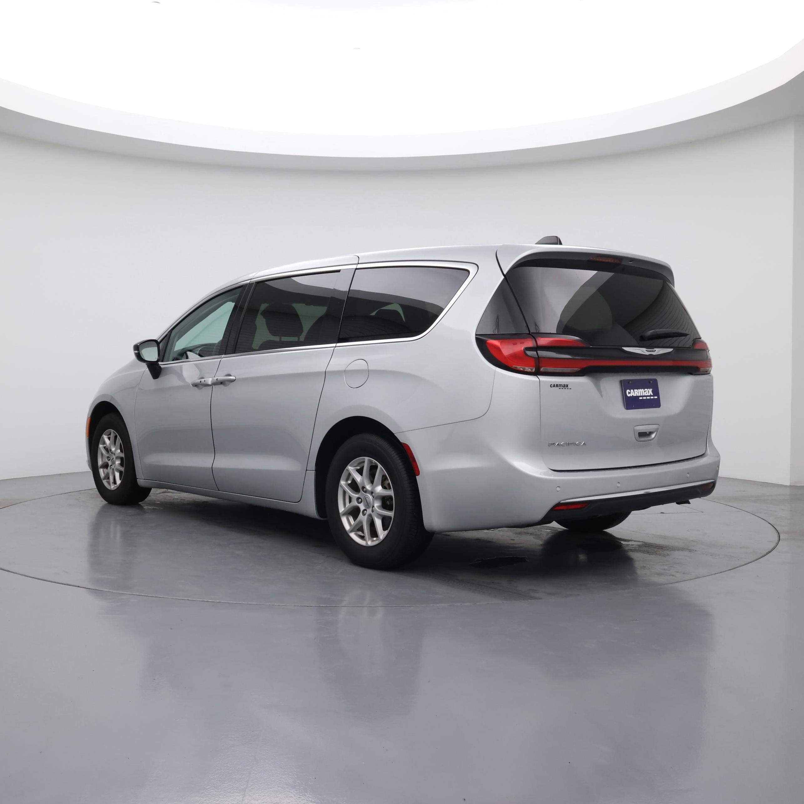 Thumbnail: 2024 Chrysler Pacifica - 2