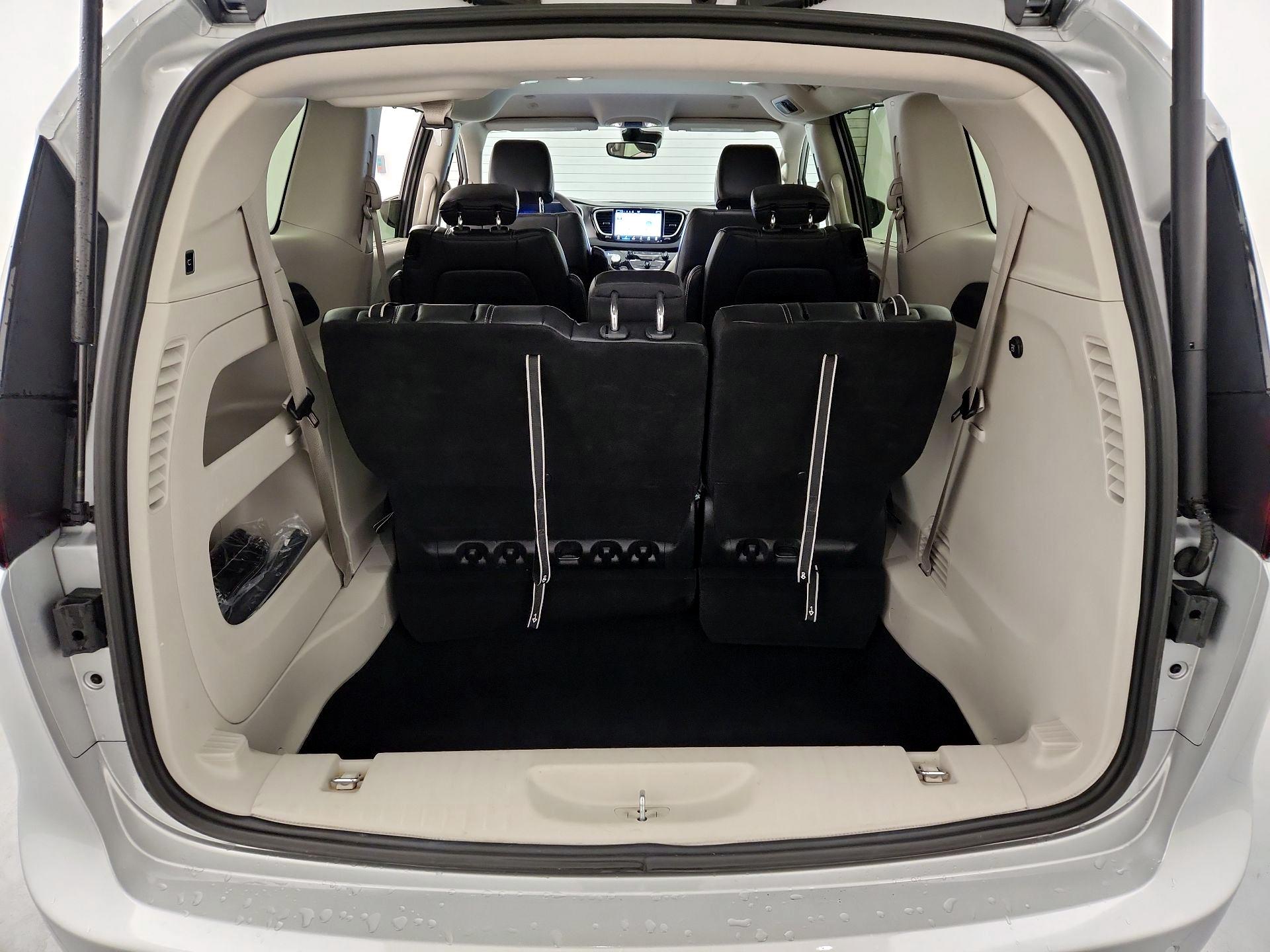 Thumbnail: 2024 Chrysler Pacifica - 20