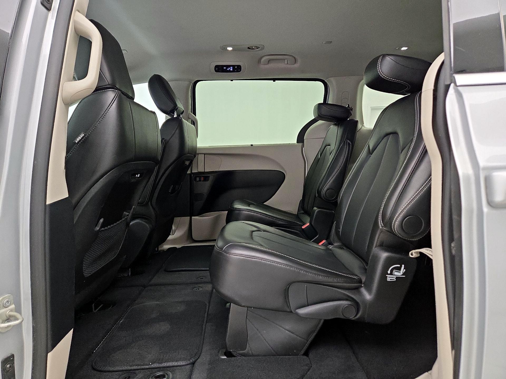 Thumbnail: 2024 Chrysler Pacifica - 19