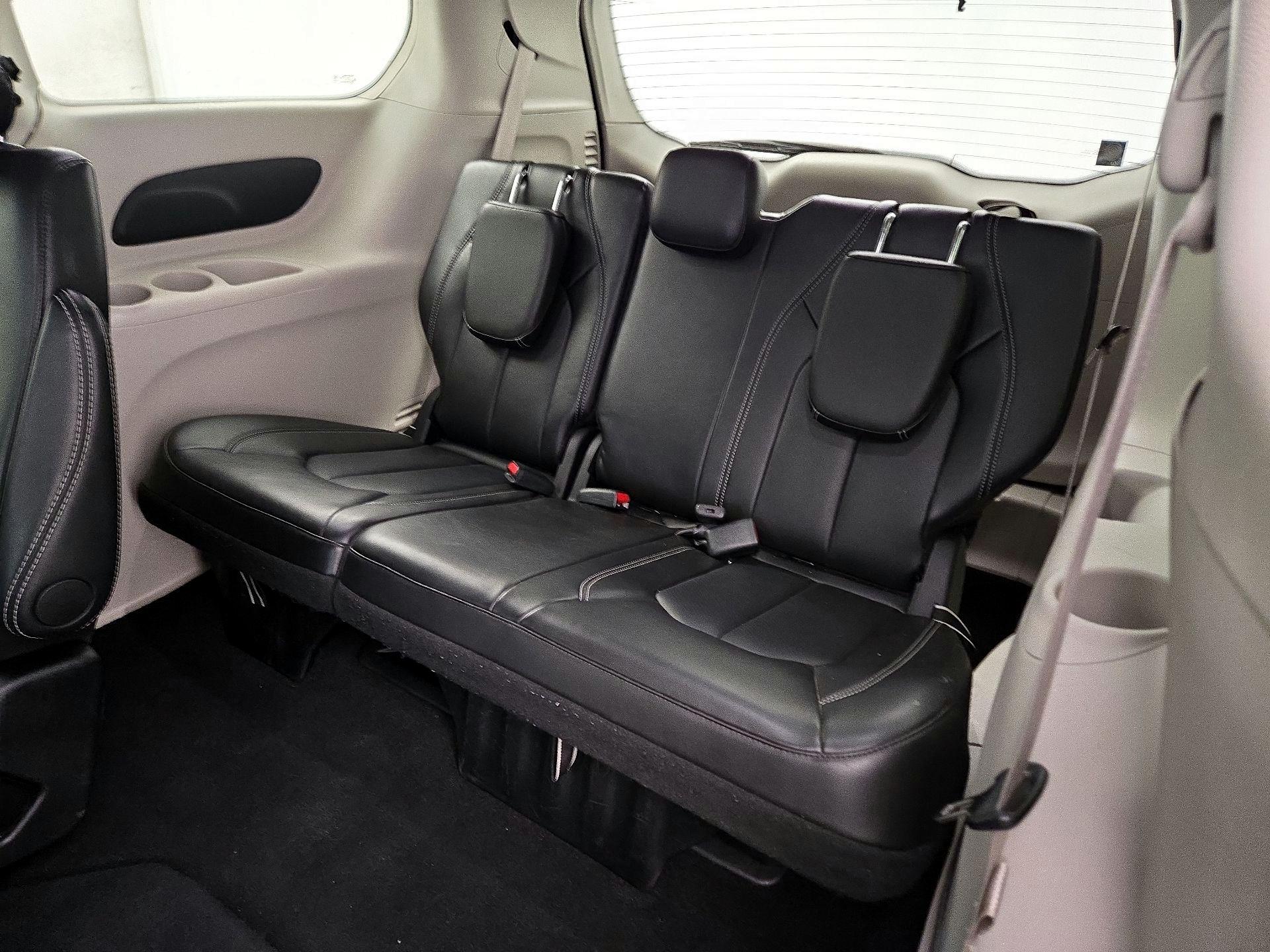 Thumbnail: 2024 Chrysler Pacifica - 20