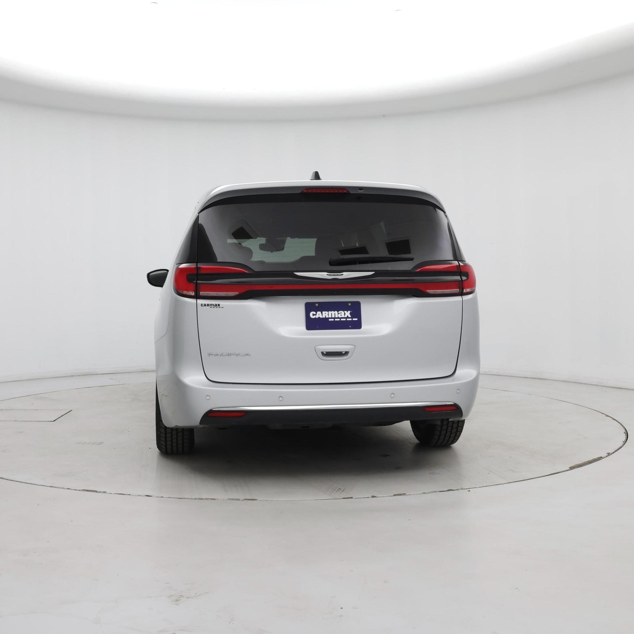 Thumbnail: 2024 Chrysler Pacifica - 6