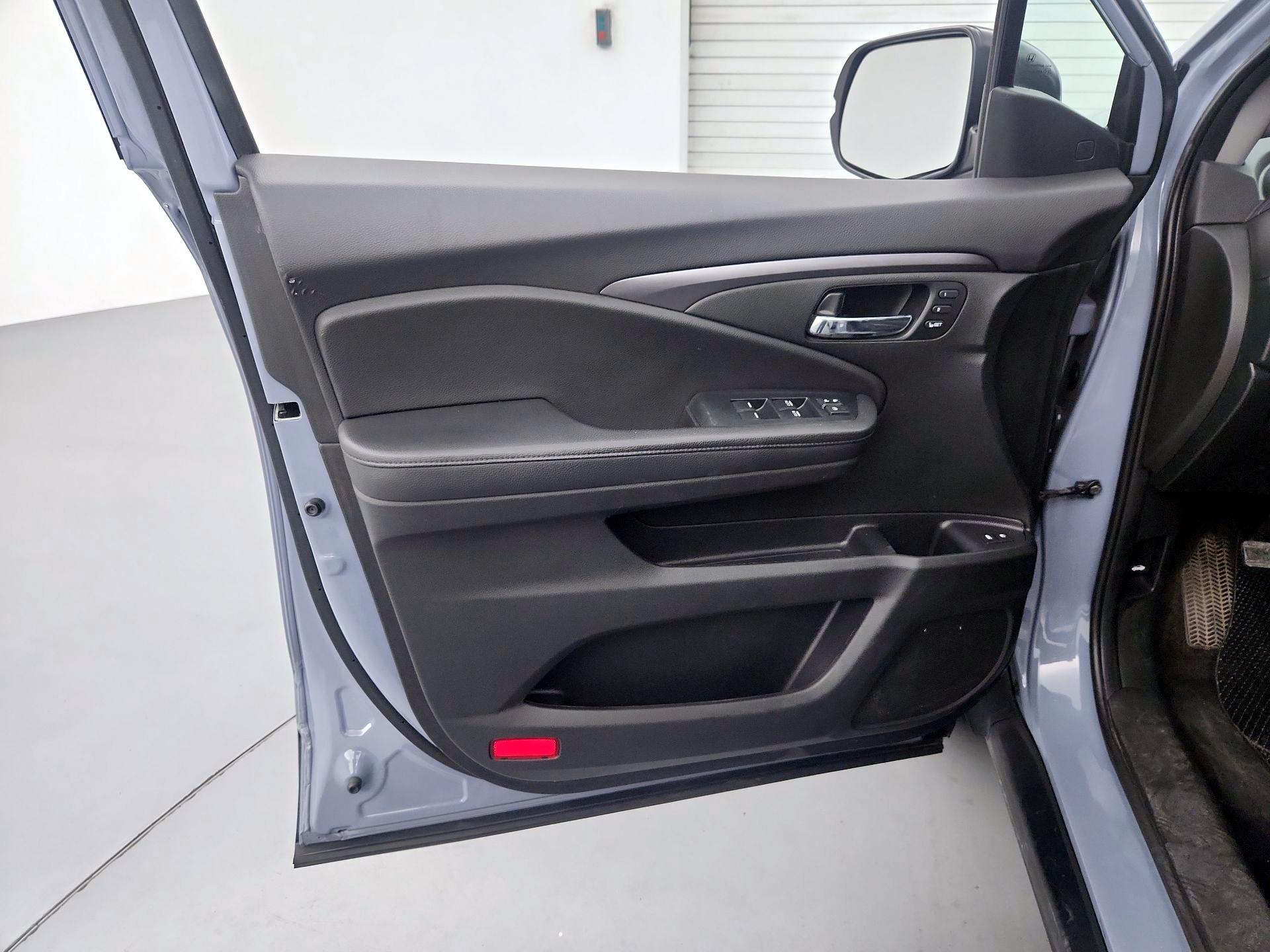 Thumbnail: 2022 Honda Pilot - 12