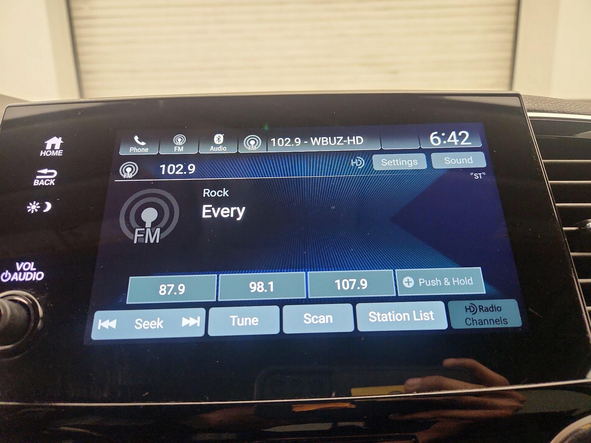 Thumbnail: 2022 Honda Pilot - 15