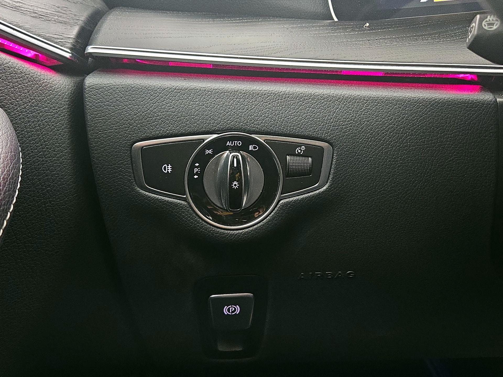 Thumbnail: 2020 Mercedes-Benz E-Class - 13