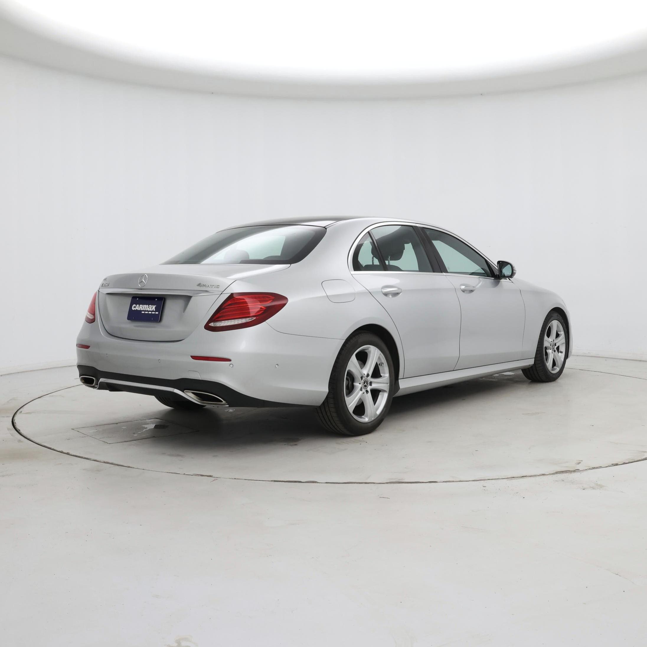 Thumbnail: 2020 Mercedes-Benz E-Class - 8