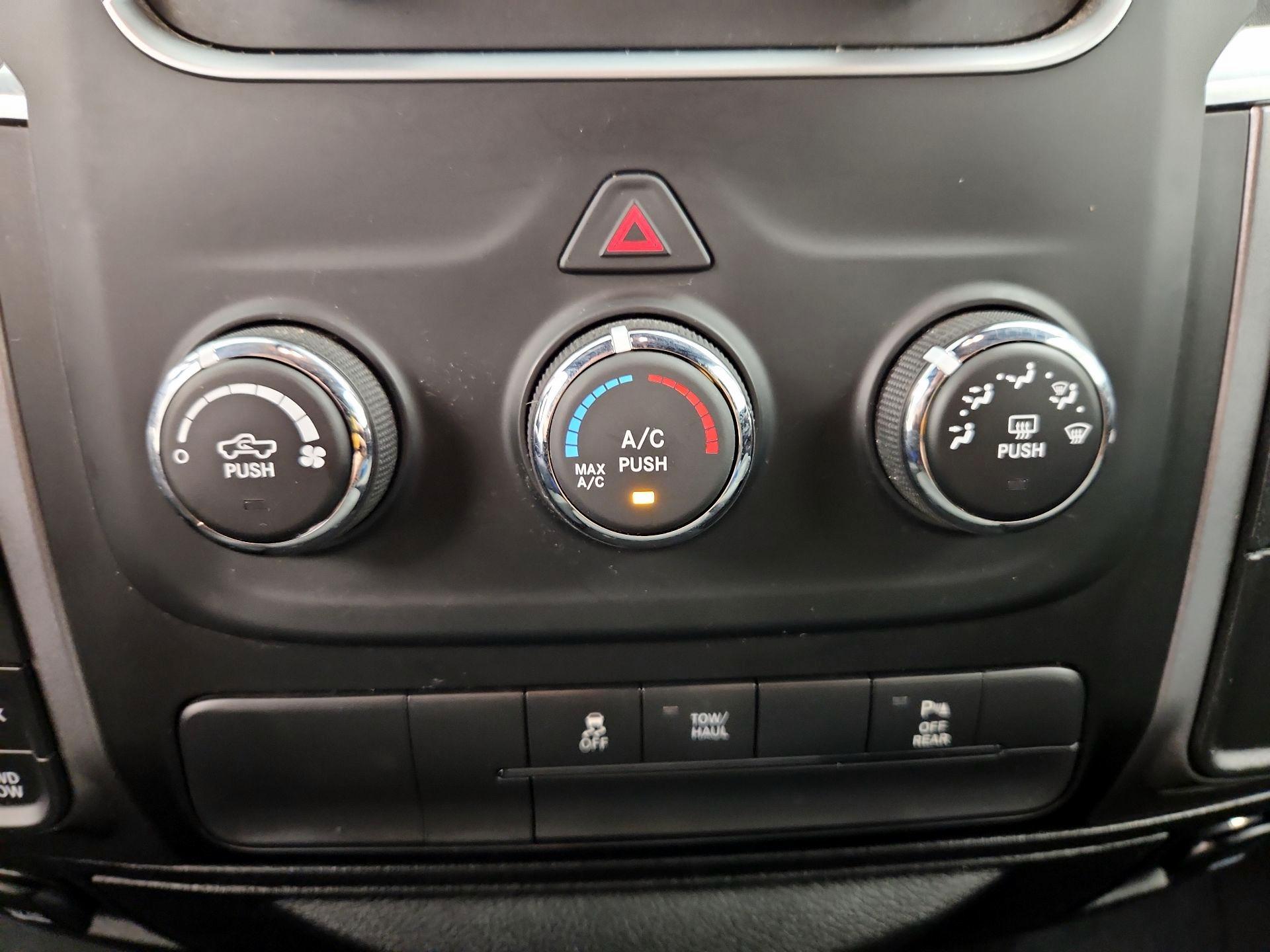 Thumbnail: 2022 RAM 1500 Classic - 16