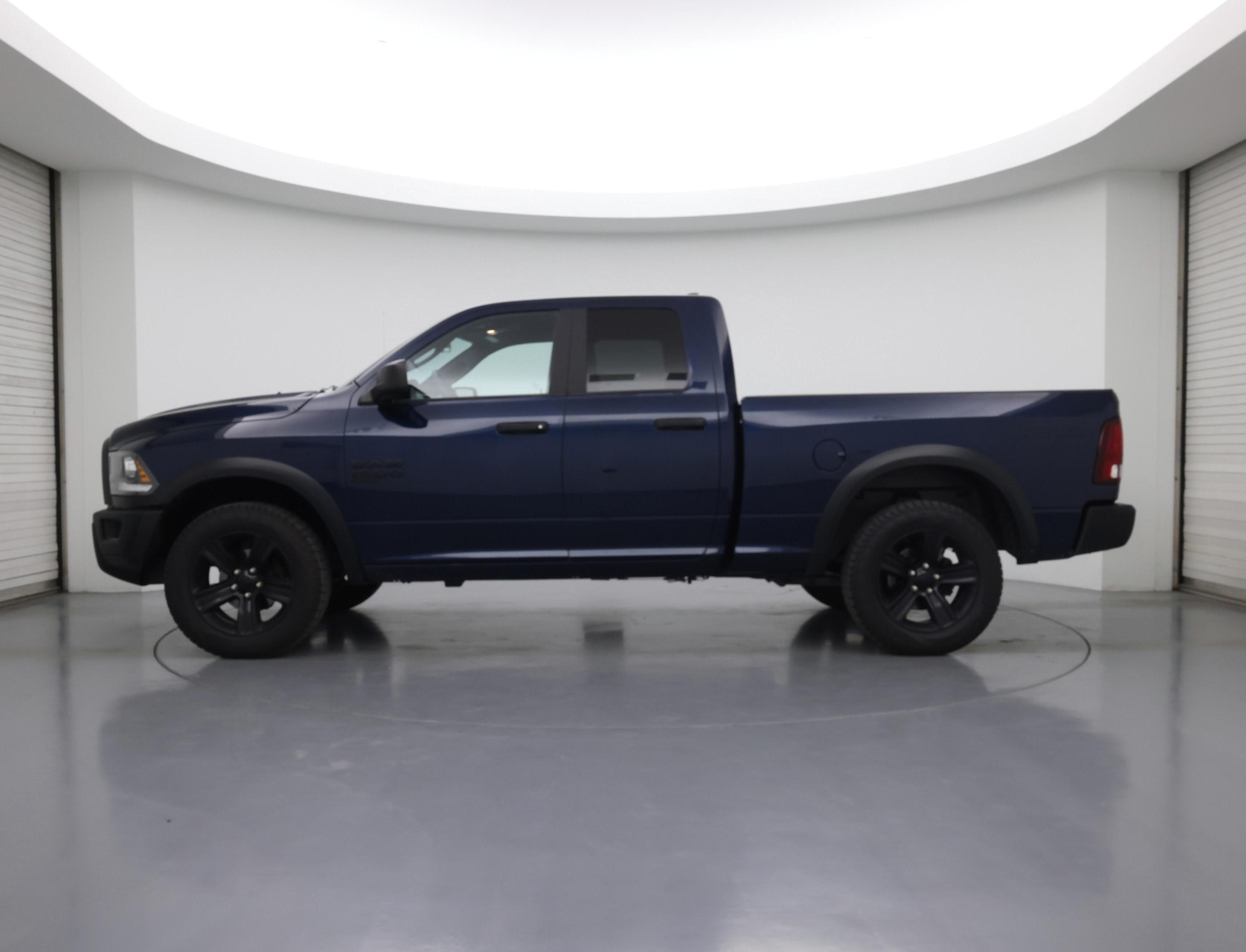 Thumbnail: 2022 RAM 1500 Classic - 3