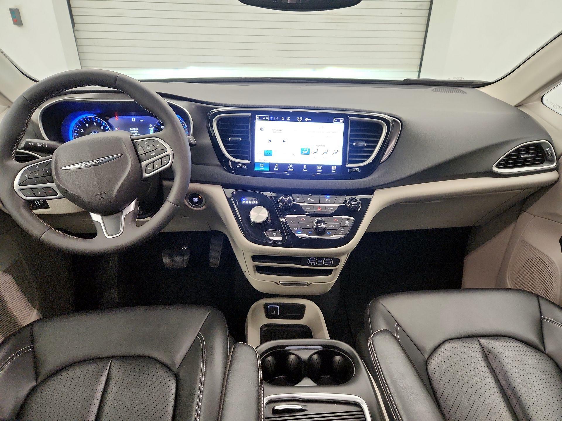 Thumbnail: 2024 Chrysler Pacifica - 9