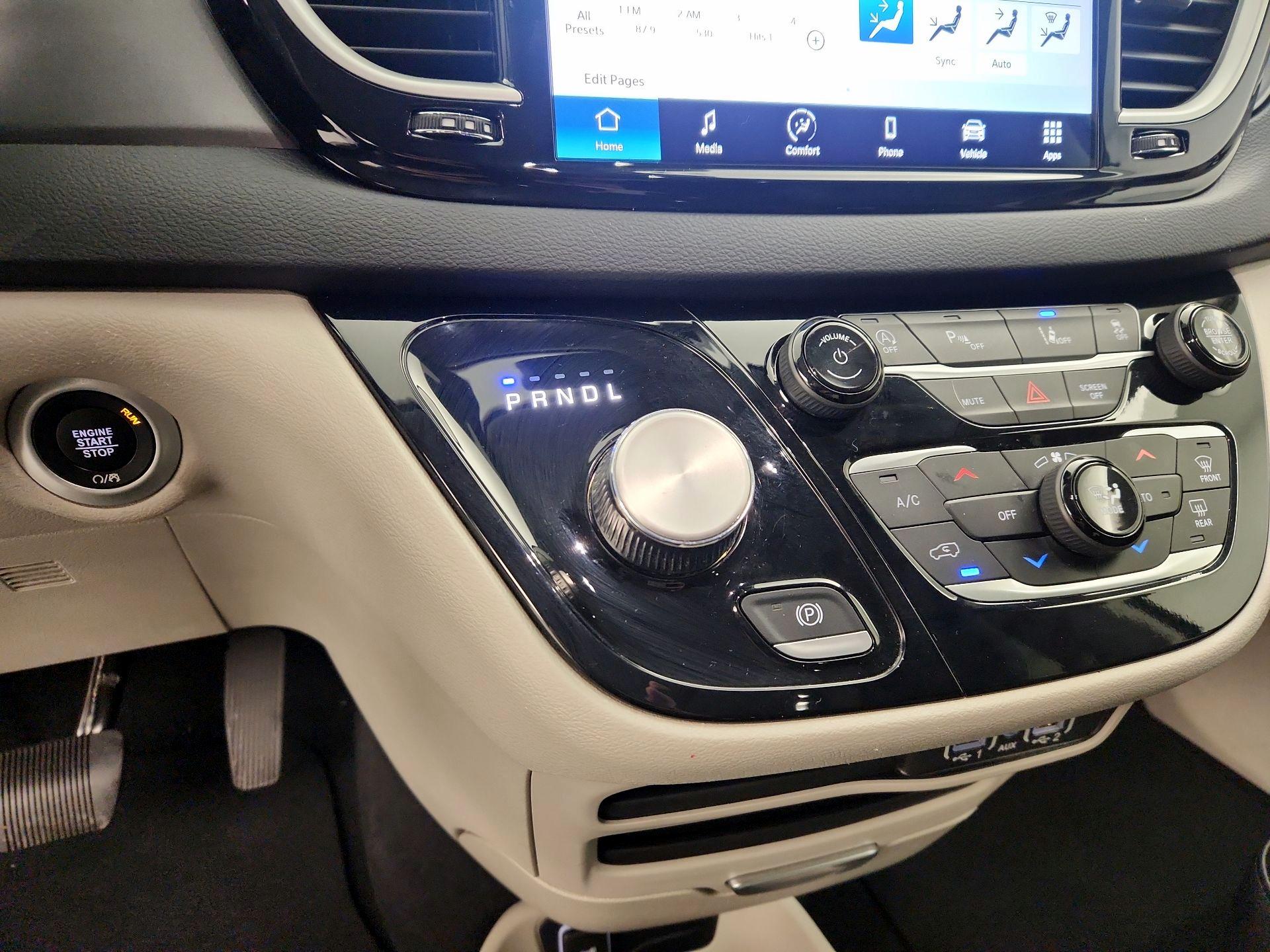 Thumbnail: 2024 Chrysler Pacifica - 17