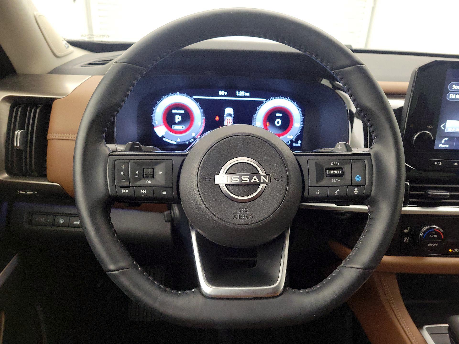 Thumbnail: 2024 Nissan Pathfinder - 10