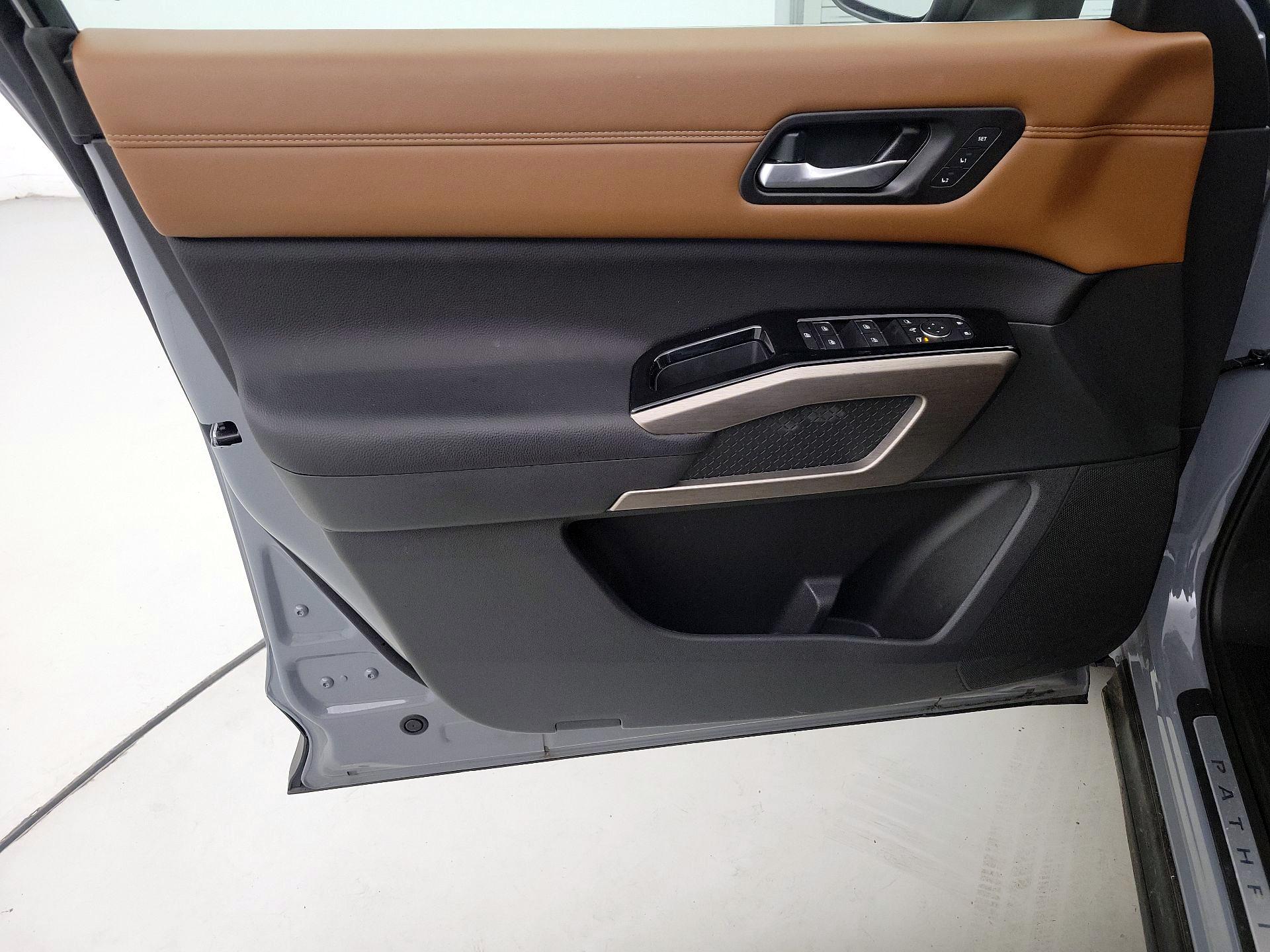 Thumbnail: 2024 Nissan Pathfinder - 12