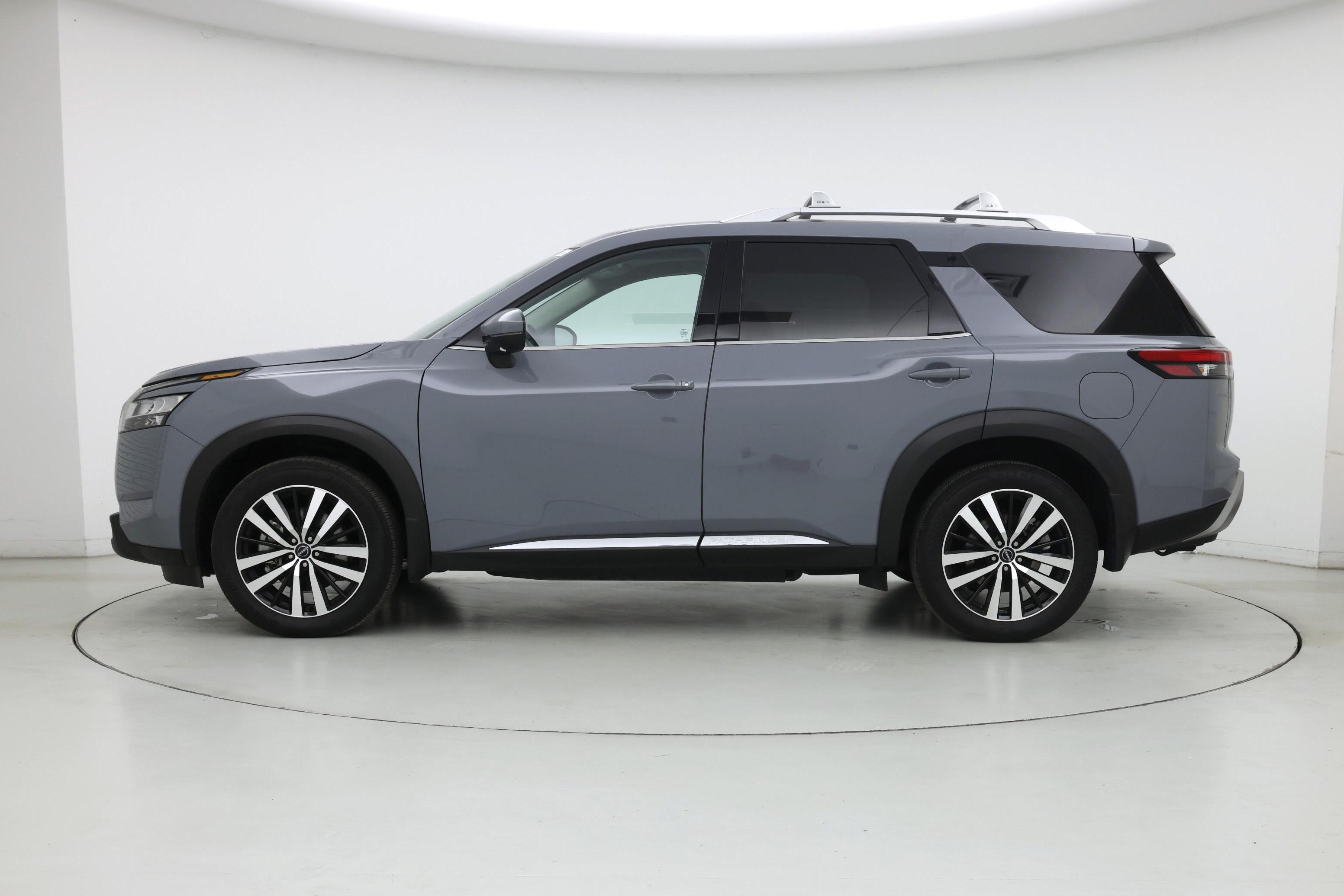 Thumbnail: 2024 Nissan Pathfinder - 3