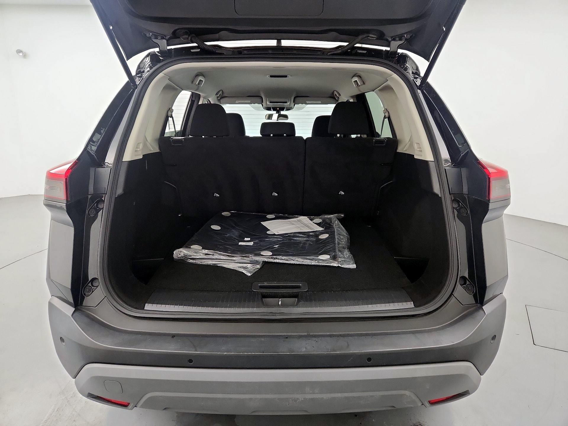 Thumbnail: 2023 Nissan Rogue - 20