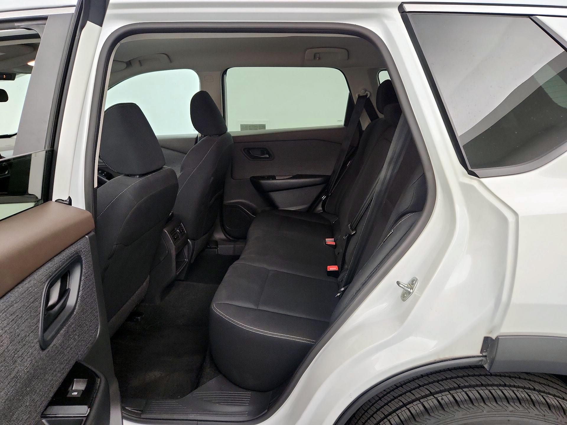 Thumbnail: 2023 Nissan Rogue - 19