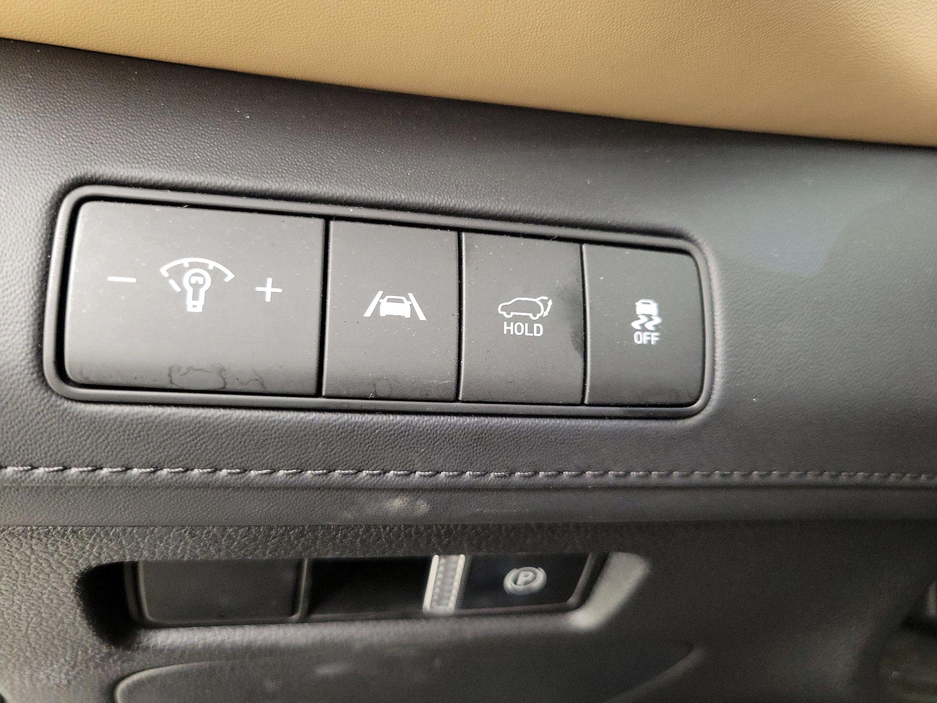 Thumbnail: 2023 Hyundai Santa Fe - 13