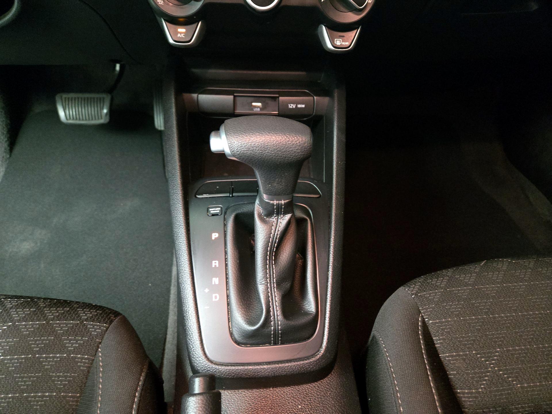 Thumbnail: 2023 Kia Rio - 17