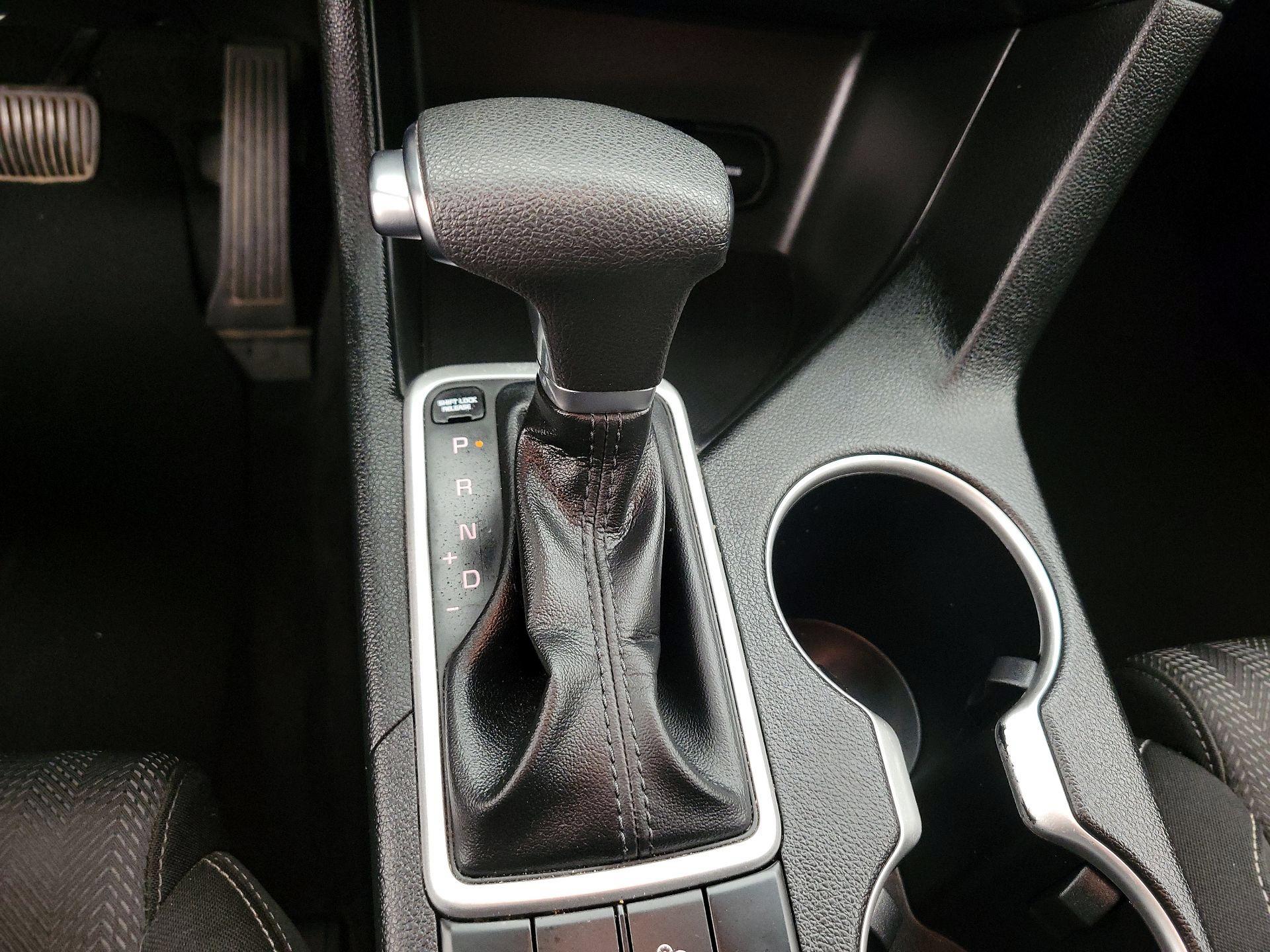 Thumbnail: 2022 Kia Sportage - 17