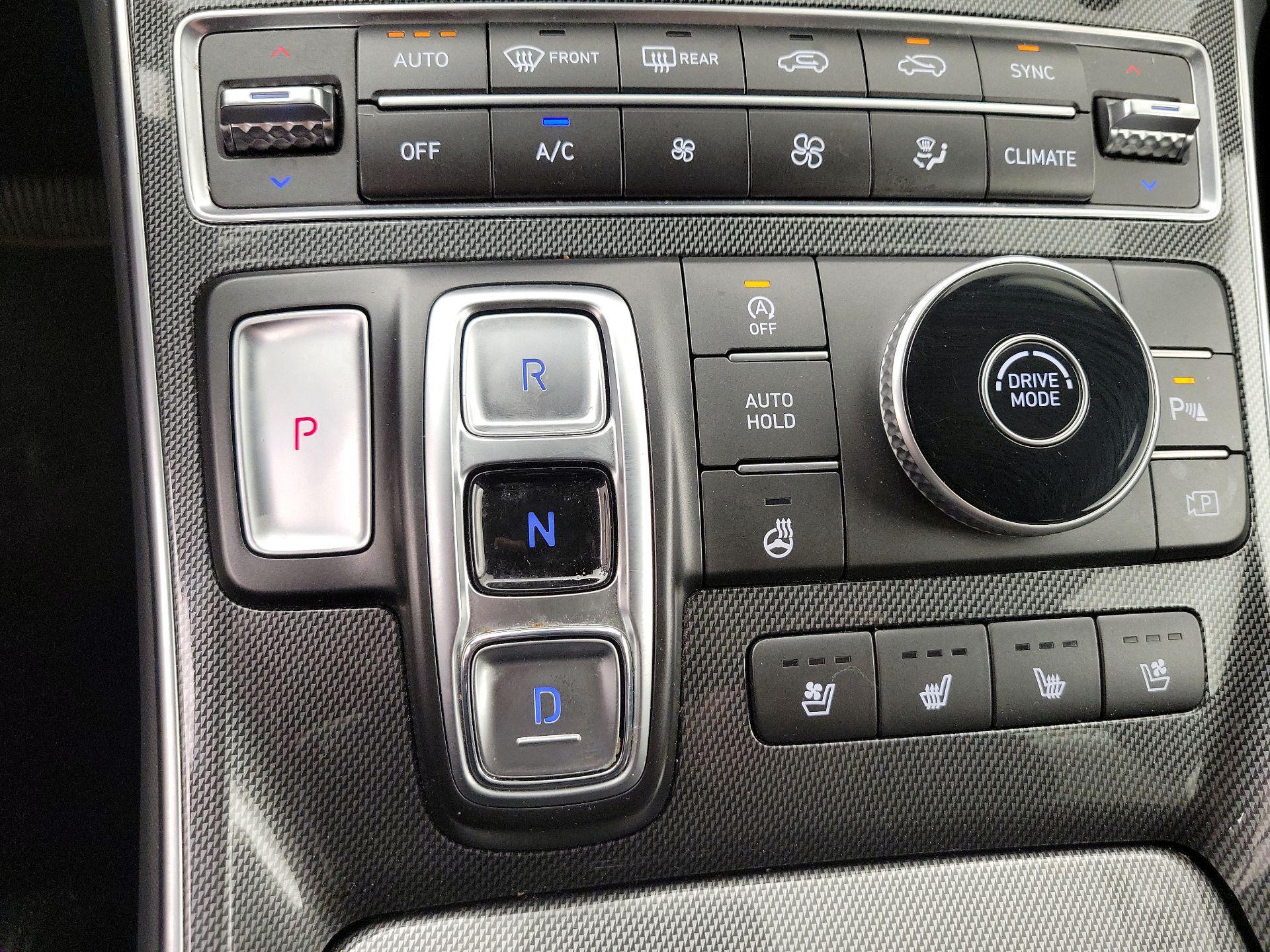 Thumbnail: 2023 Hyundai Santa Fe - 18