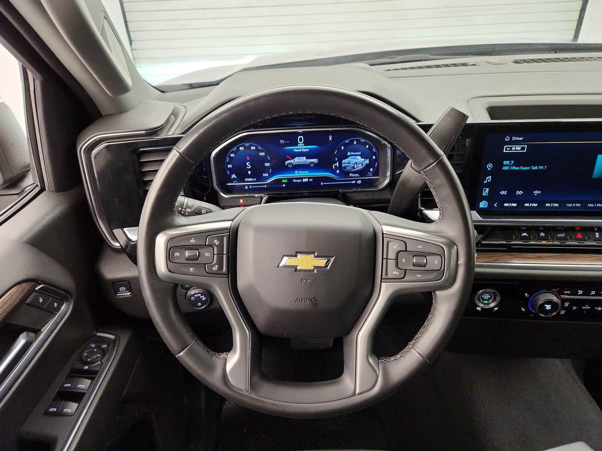 Thumbnail: 2023 Chevrolet Silverado 1500 - 10