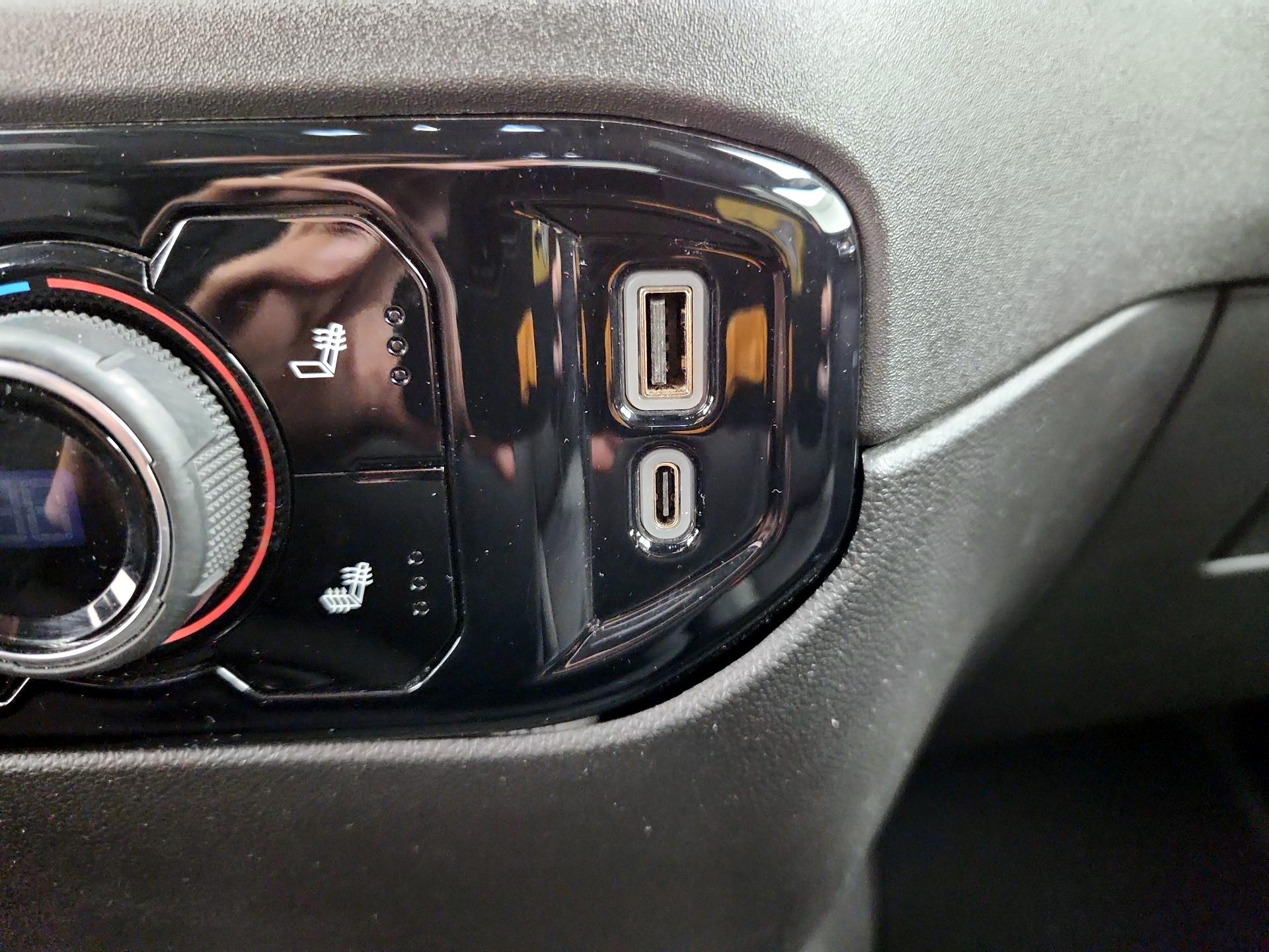 Thumbnail: 2023 Chevrolet Silverado 1500 - 18