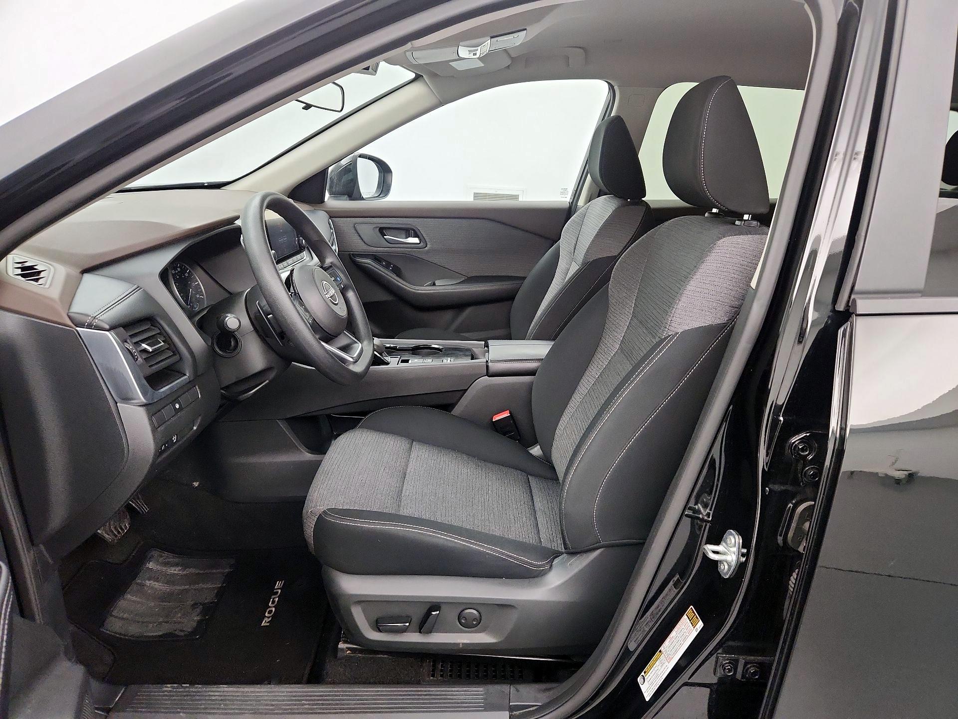 Thumbnail: 2023 Nissan Rogue - 11