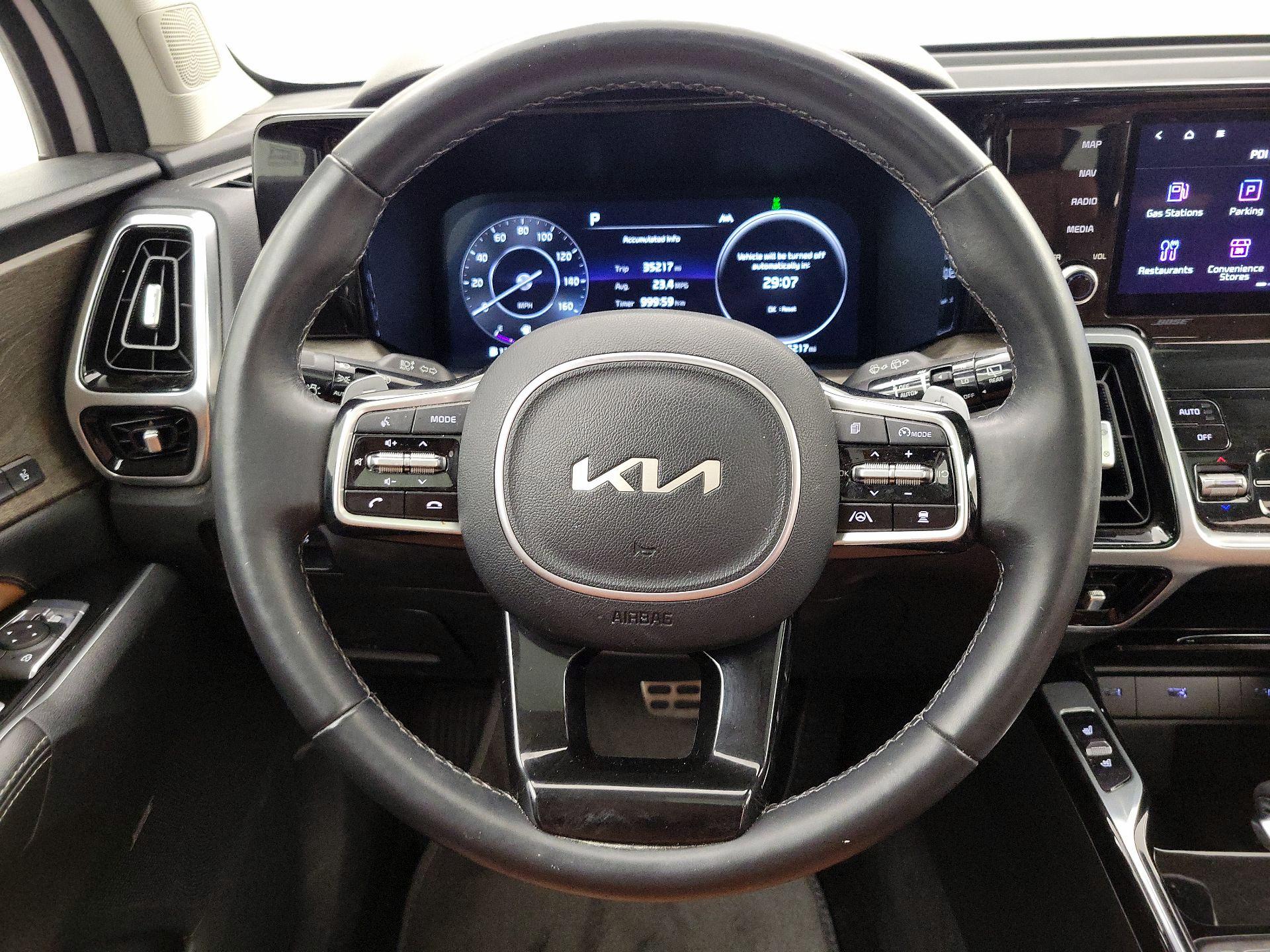 Thumbnail: 2023 Kia Sorento - 10