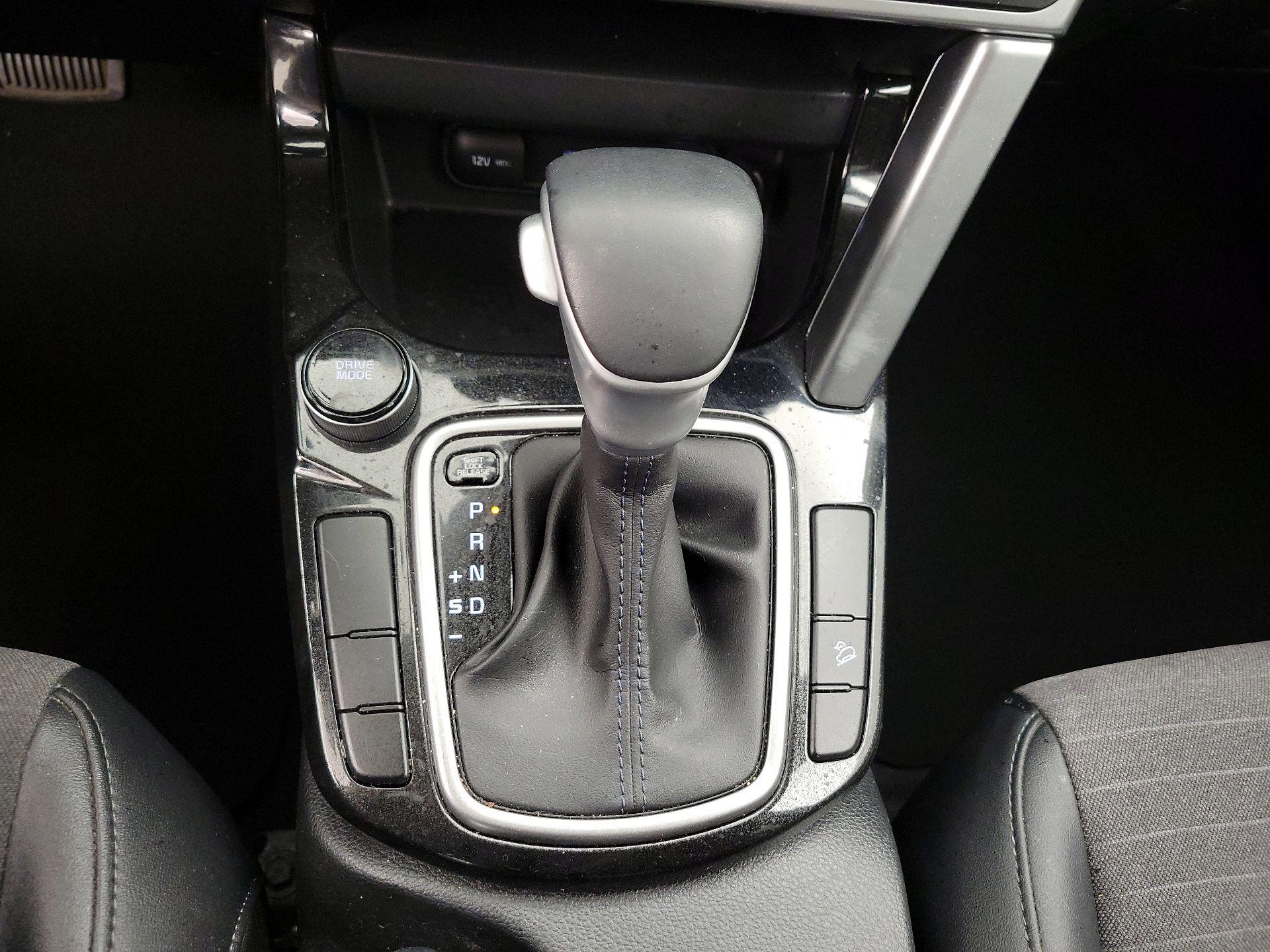 Thumbnail: 2023 Kia Seltos - 17