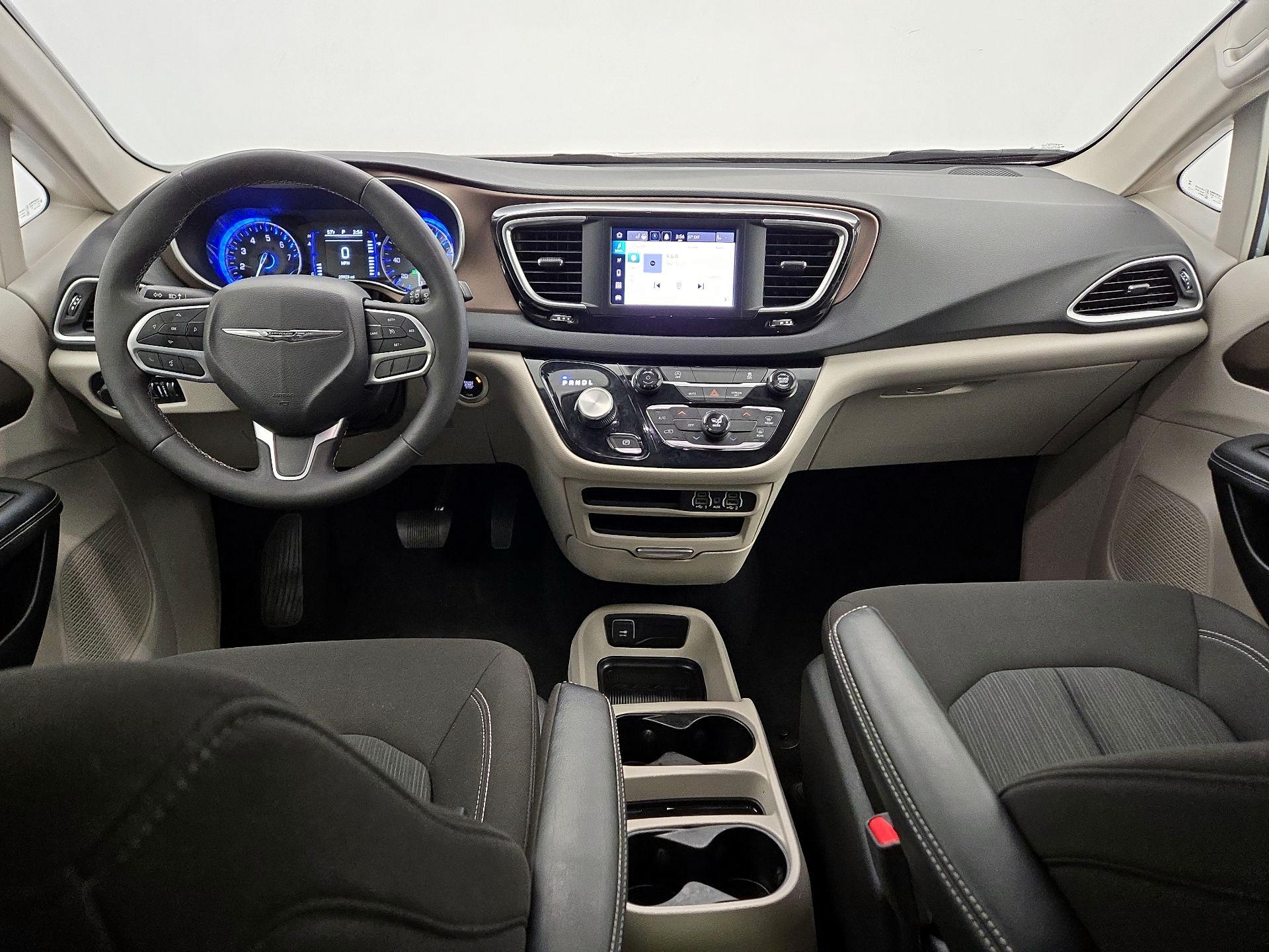 Thumbnail: 2024 Chrysler Voyager - 9