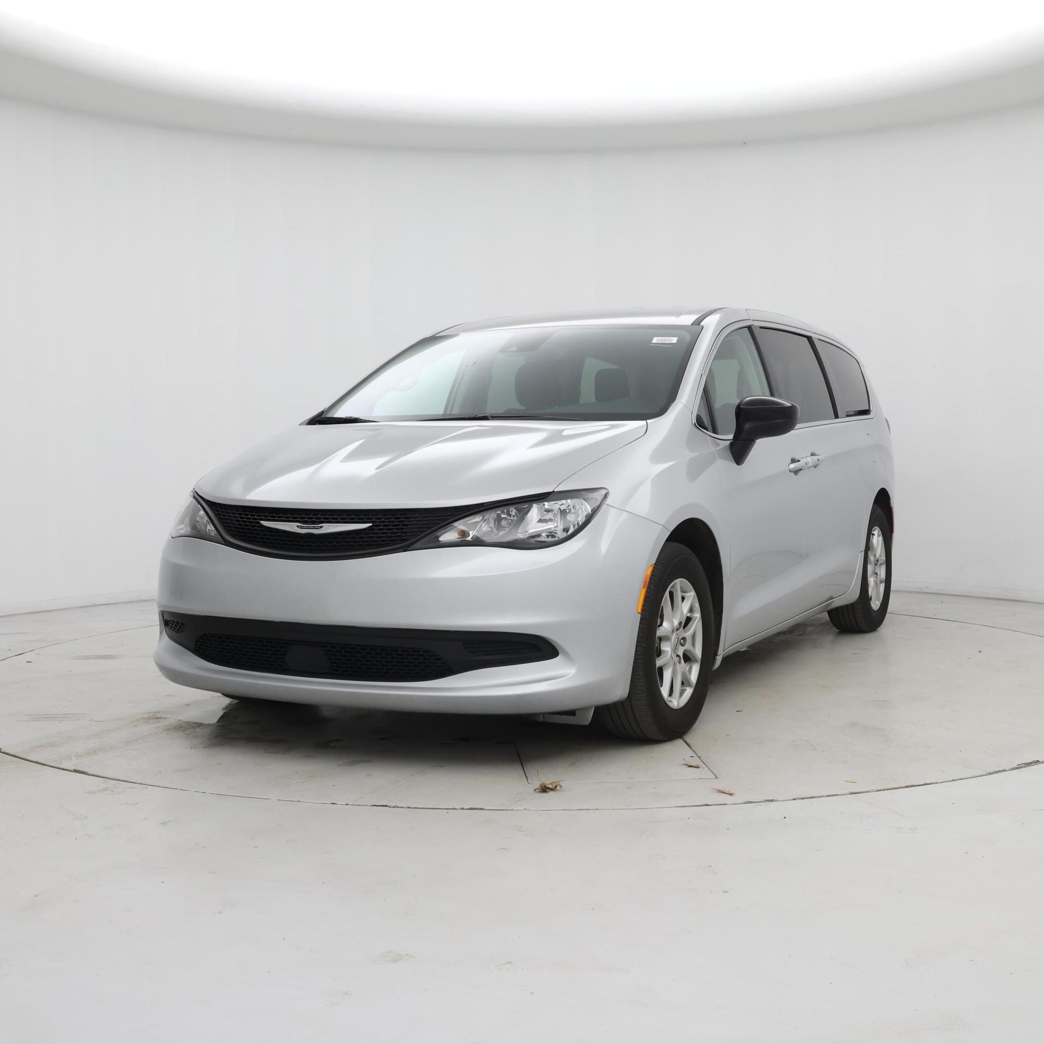 Thumbnail: 2024 Chrysler Voyager - 4