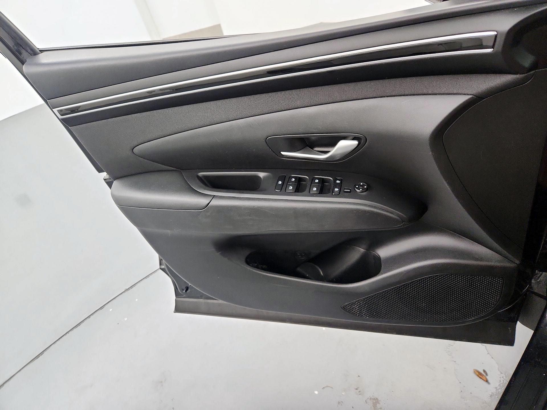 Thumbnail: 2023 Hyundai Tucson - 12