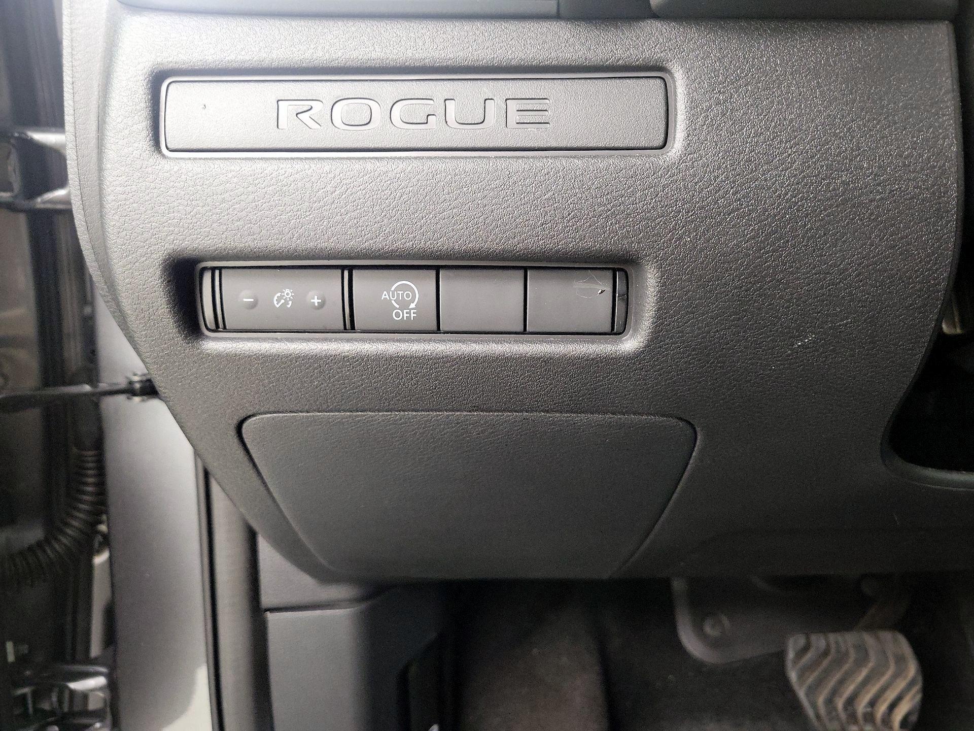 Thumbnail: 2023 Nissan Rogue - 13