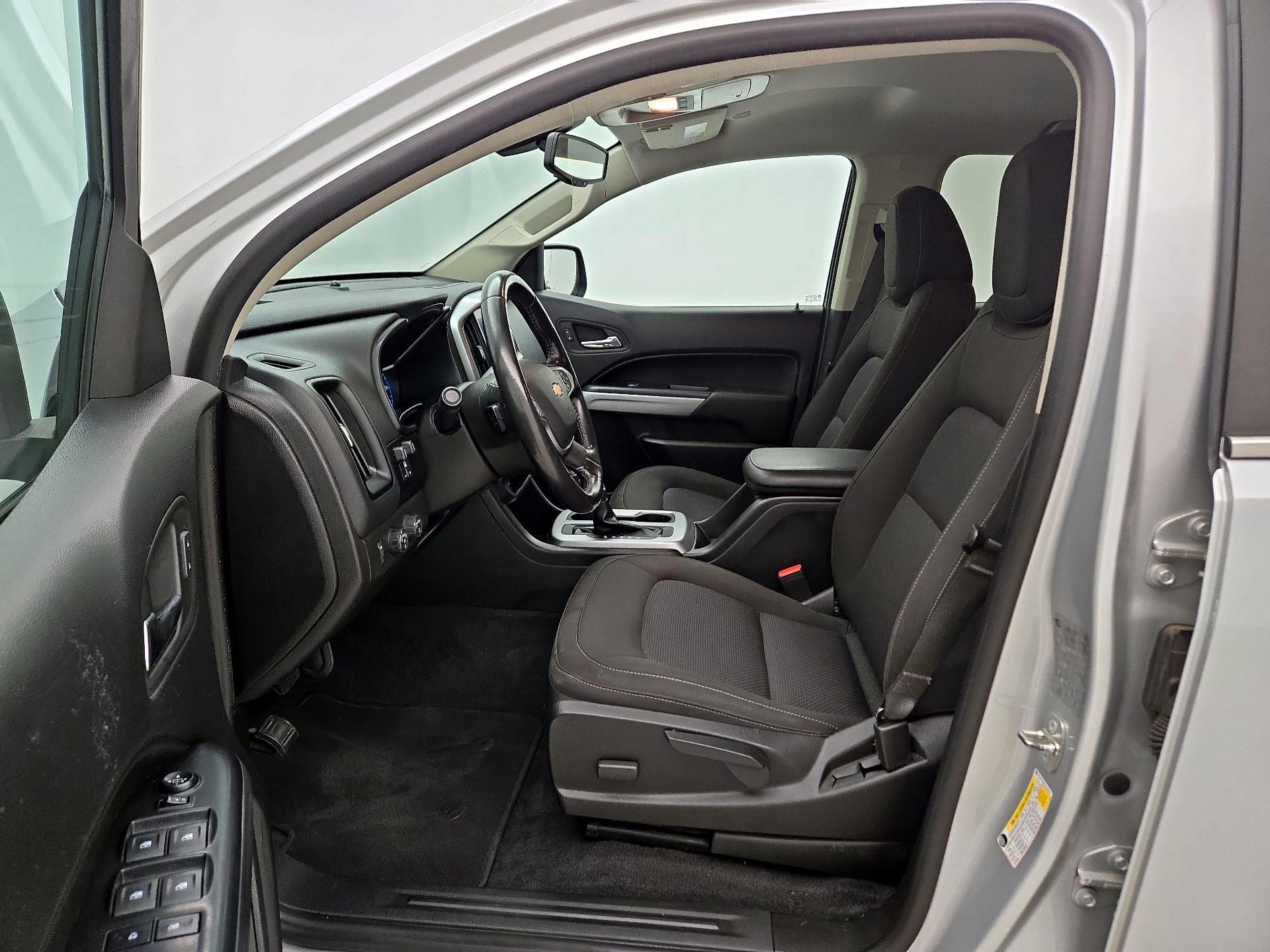 Thumbnail: 2020 Chevrolet Colorado - 11