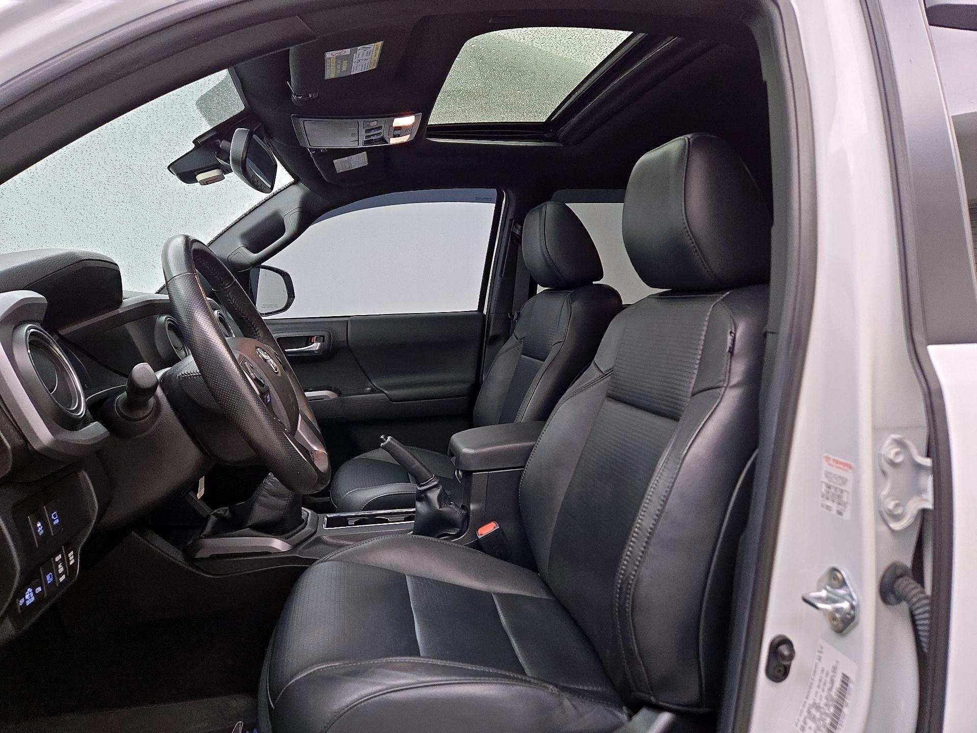 Thumbnail: 2023 Toyota Tacoma - 11