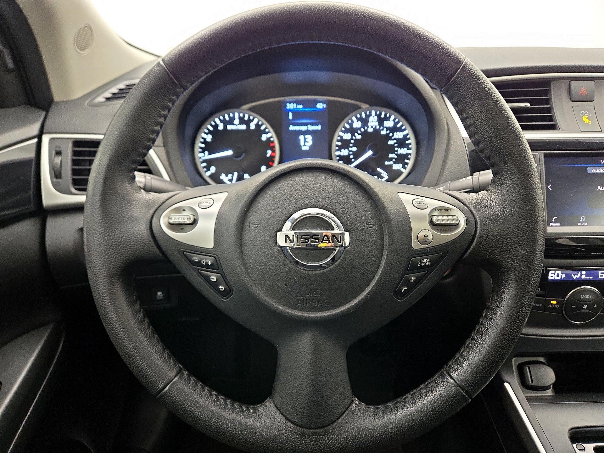 Thumbnail: 2019 Nissan Sentra - 10