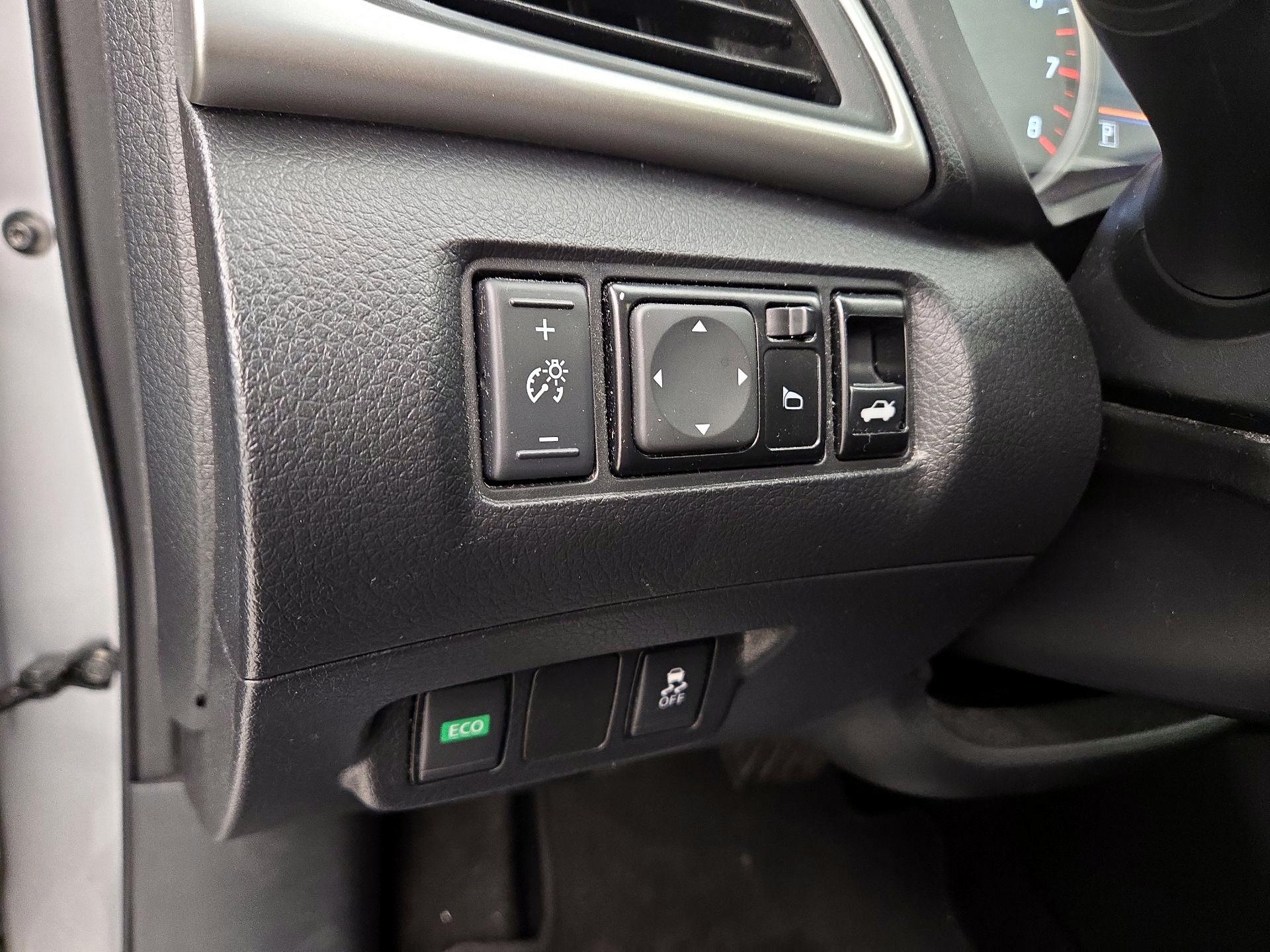 Thumbnail: 2019 Nissan Sentra - 13