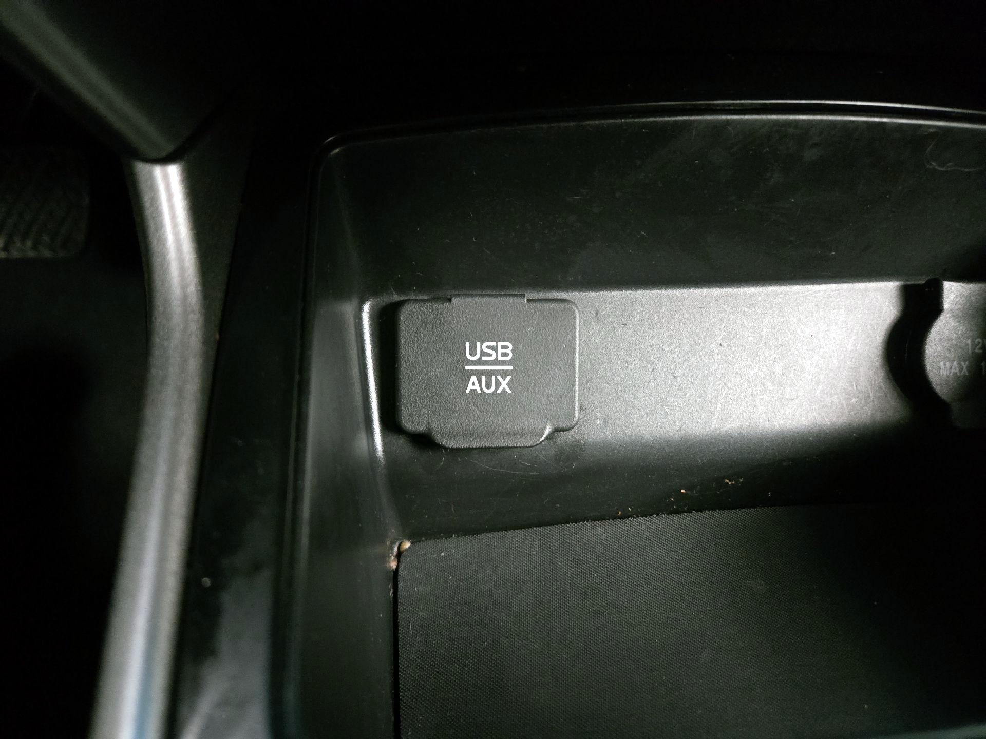 Thumbnail: 2015 Nissan Altima - 18