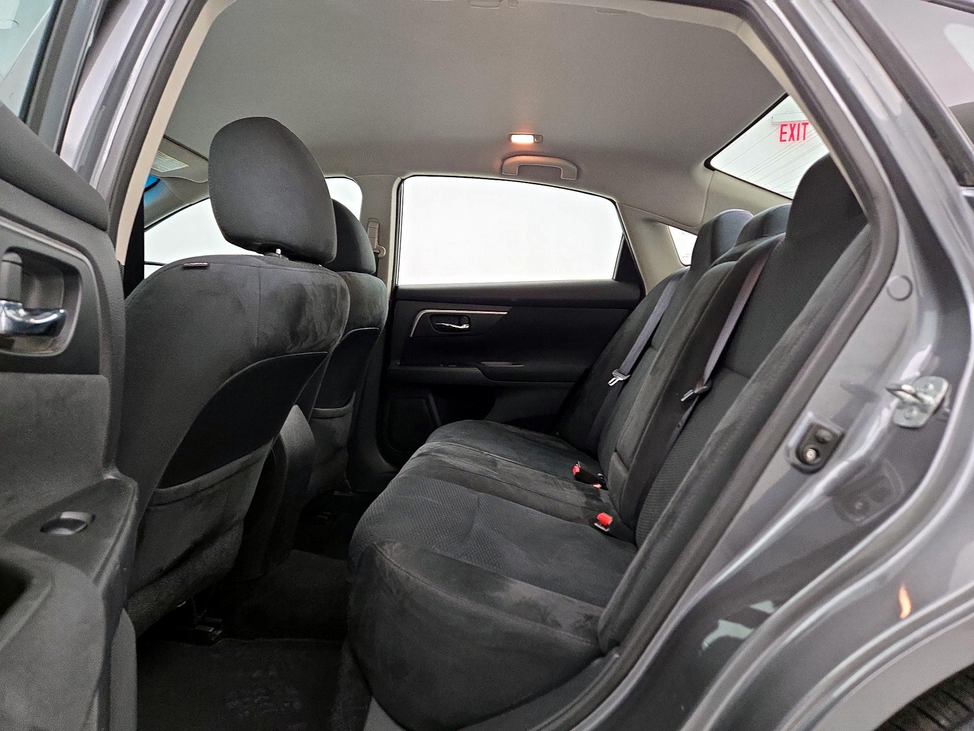 Thumbnail: 2015 Nissan Altima - 19