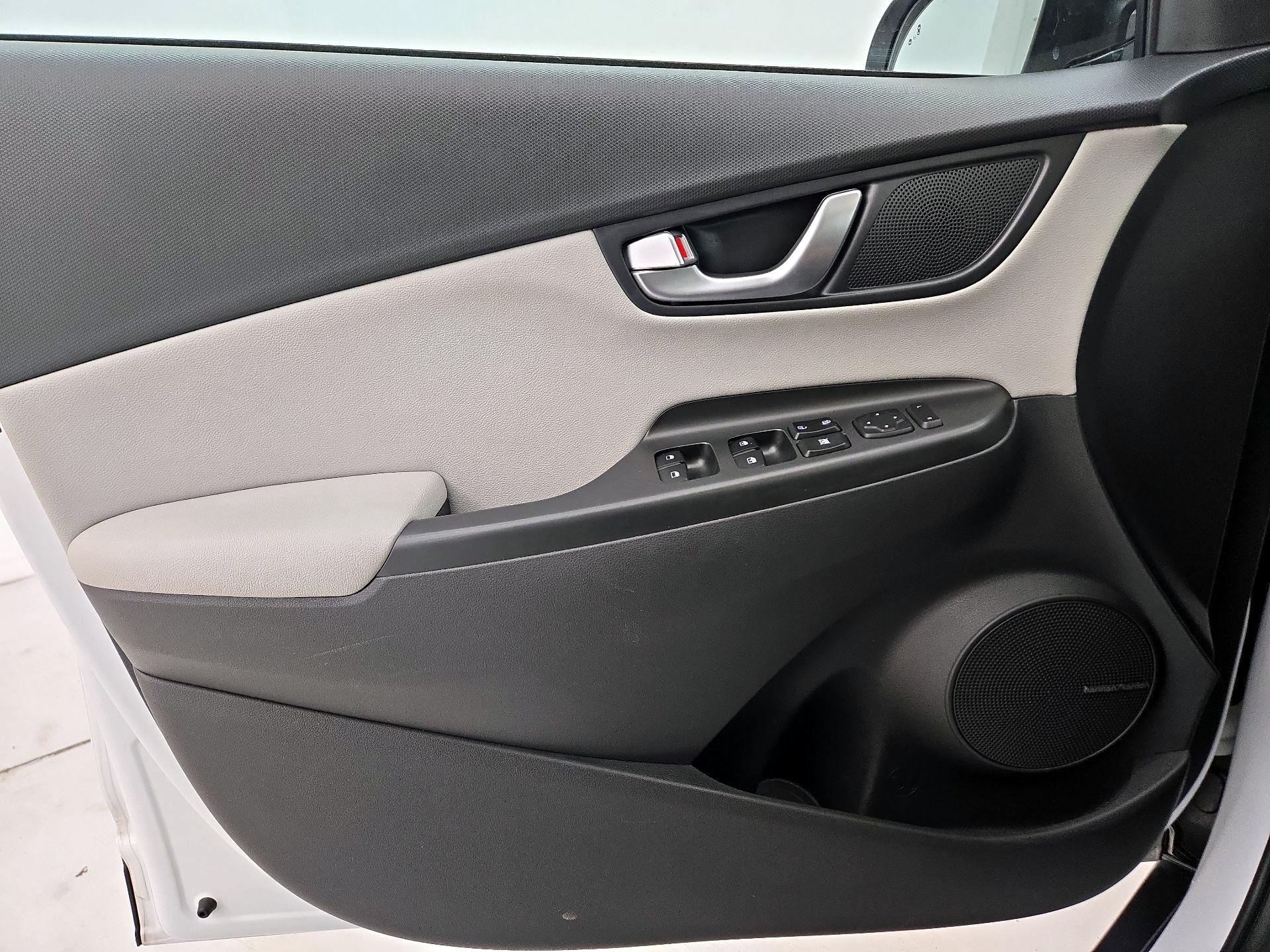 Thumbnail: 2023 Hyundai Kona - 12