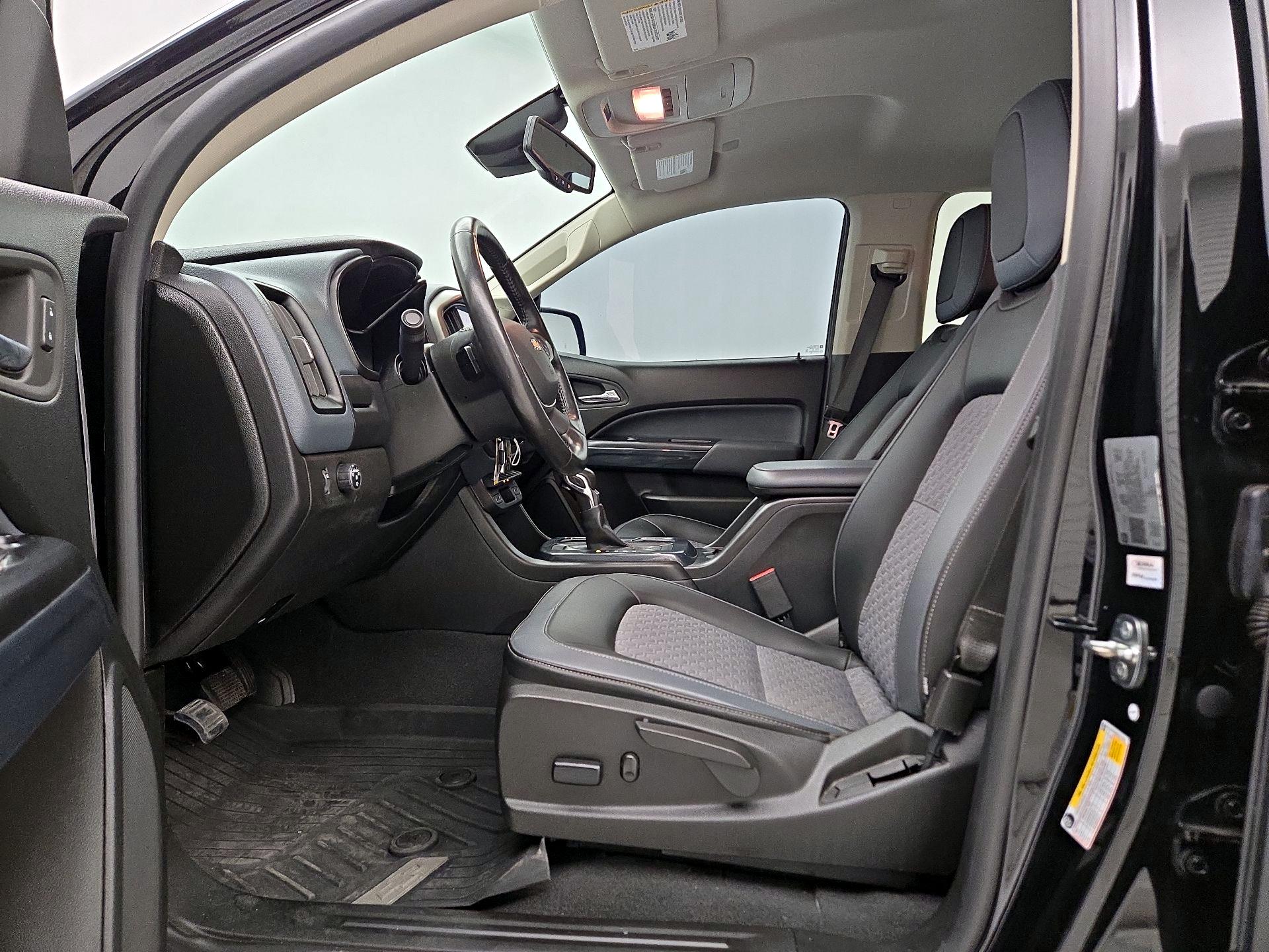 Thumbnail: 2022 Chevrolet Colorado - 11