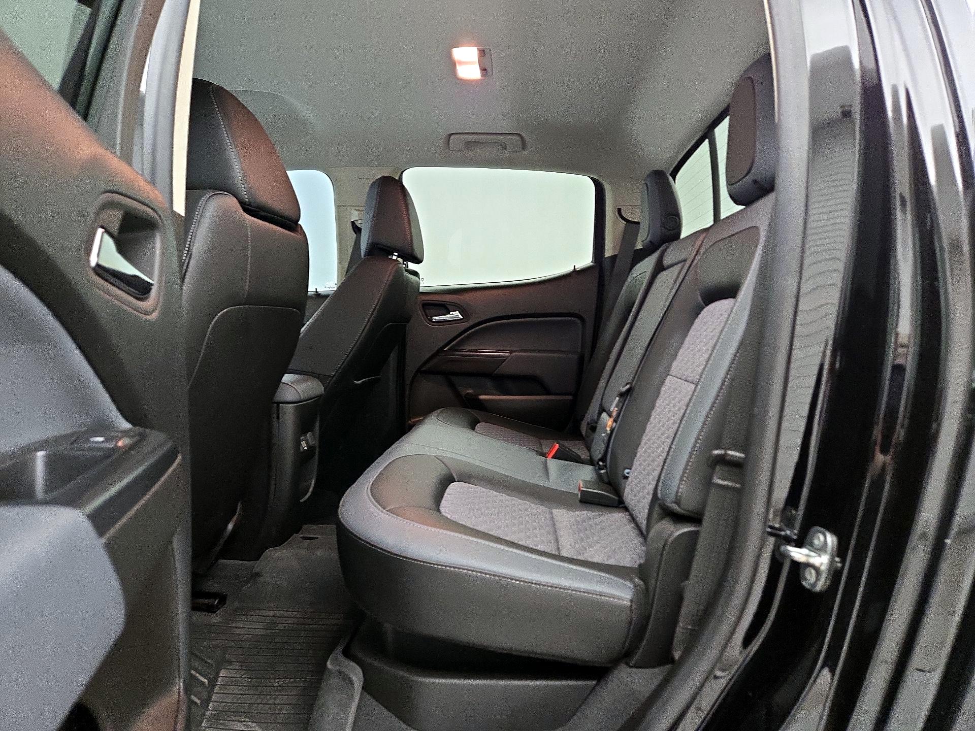 Thumbnail: 2022 Chevrolet Colorado - 20