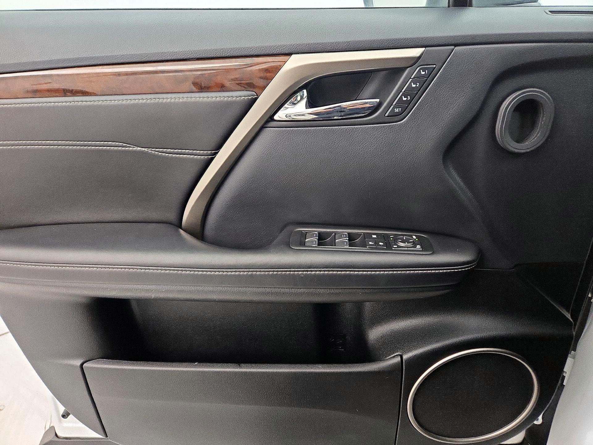 Thumbnail: 2018 Lexus RX - 12