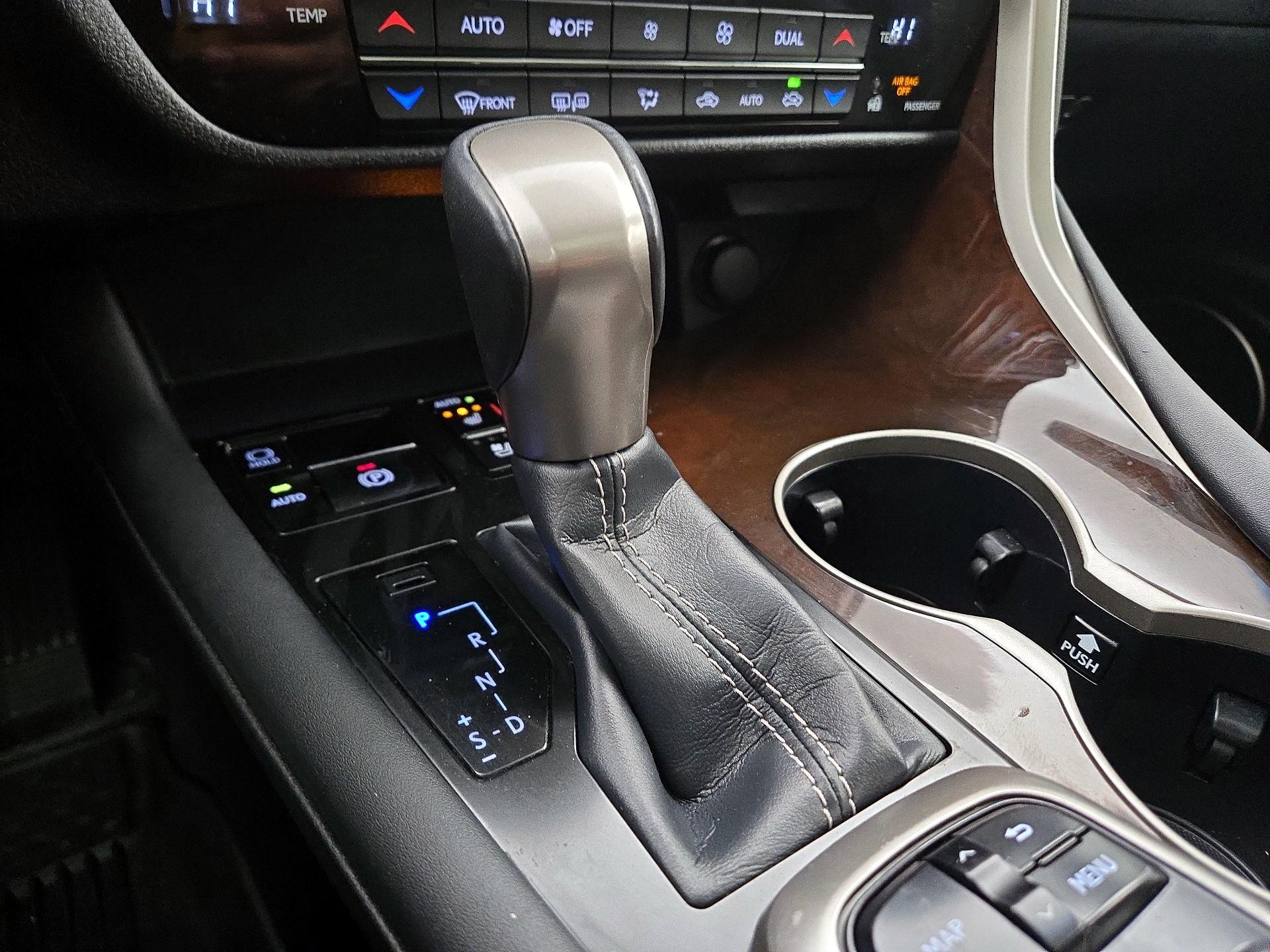 Thumbnail: 2018 Lexus RX - 18