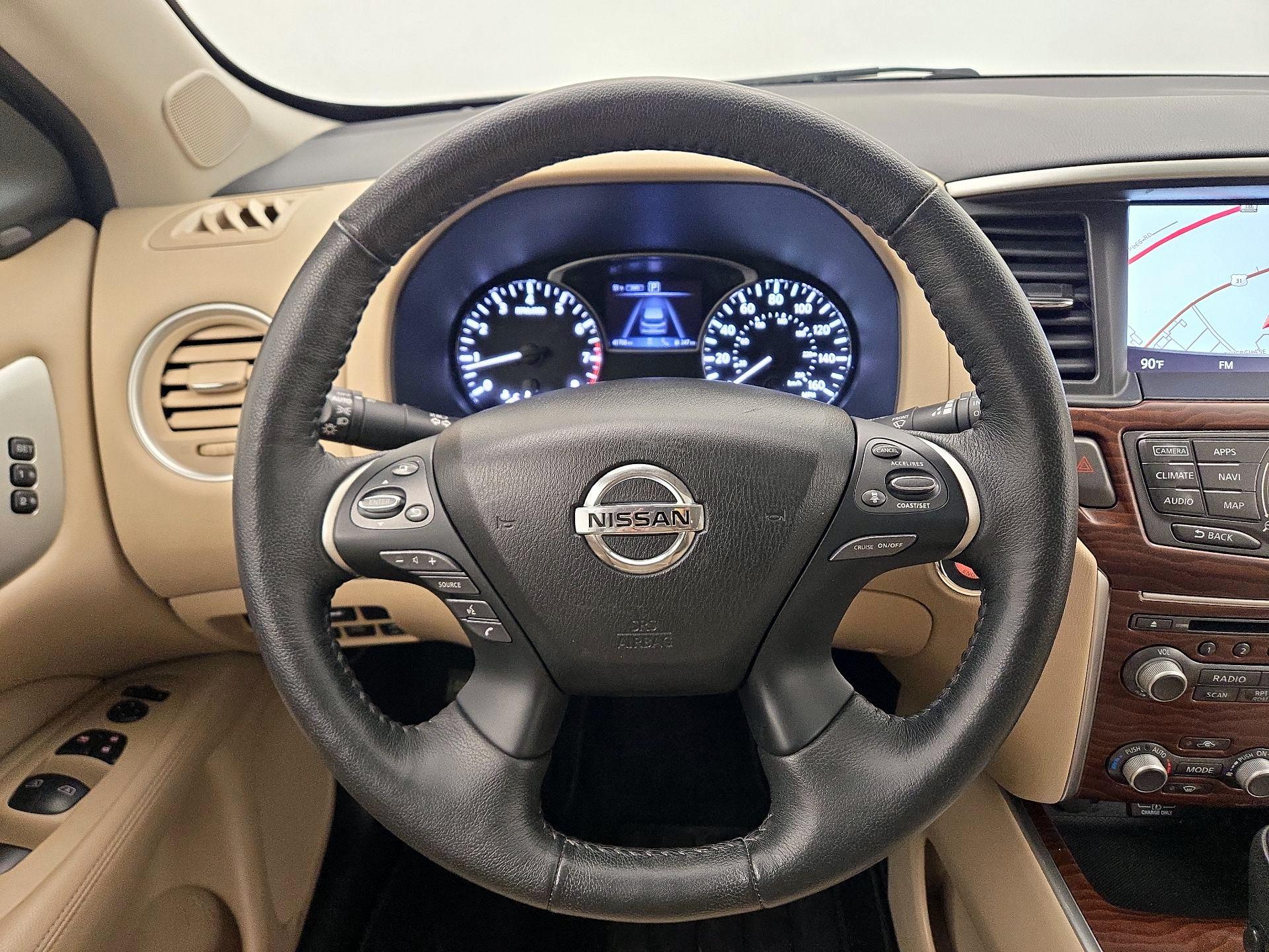 Thumbnail: 2020 Nissan Pathfinder - 10