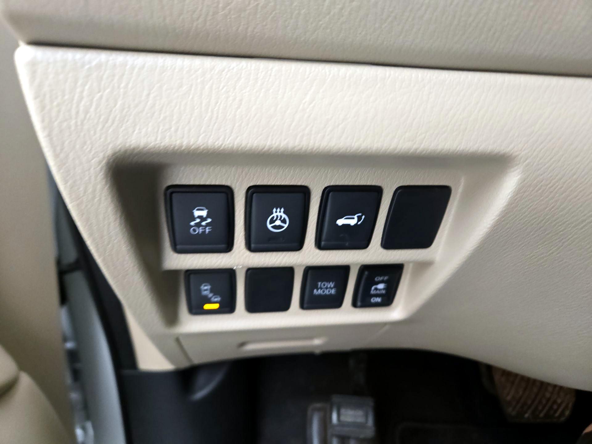 Thumbnail: 2020 Nissan Pathfinder - 13