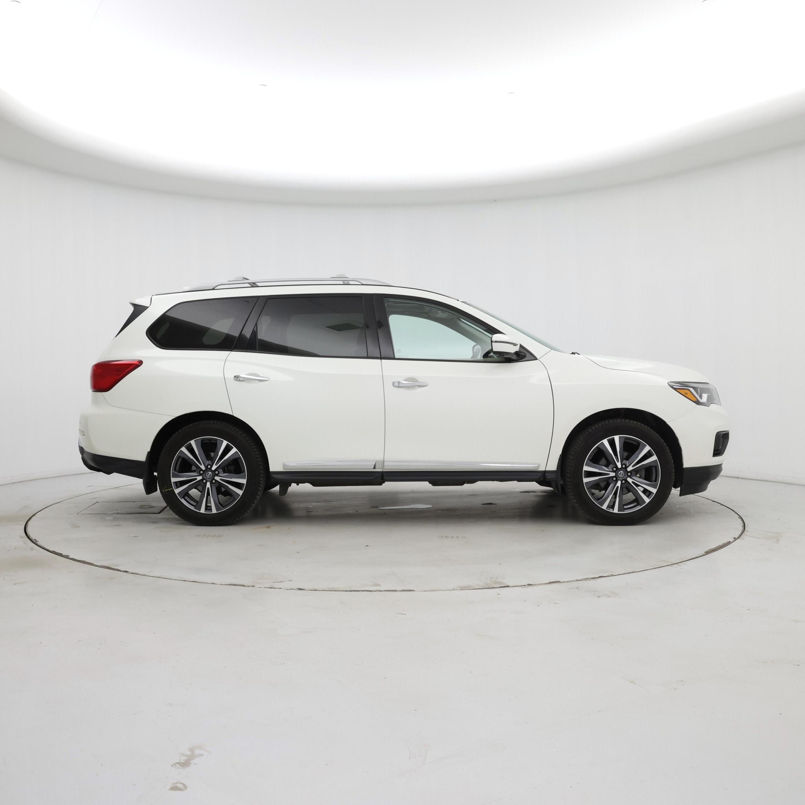 Thumbnail: 2020 Nissan Pathfinder - 7